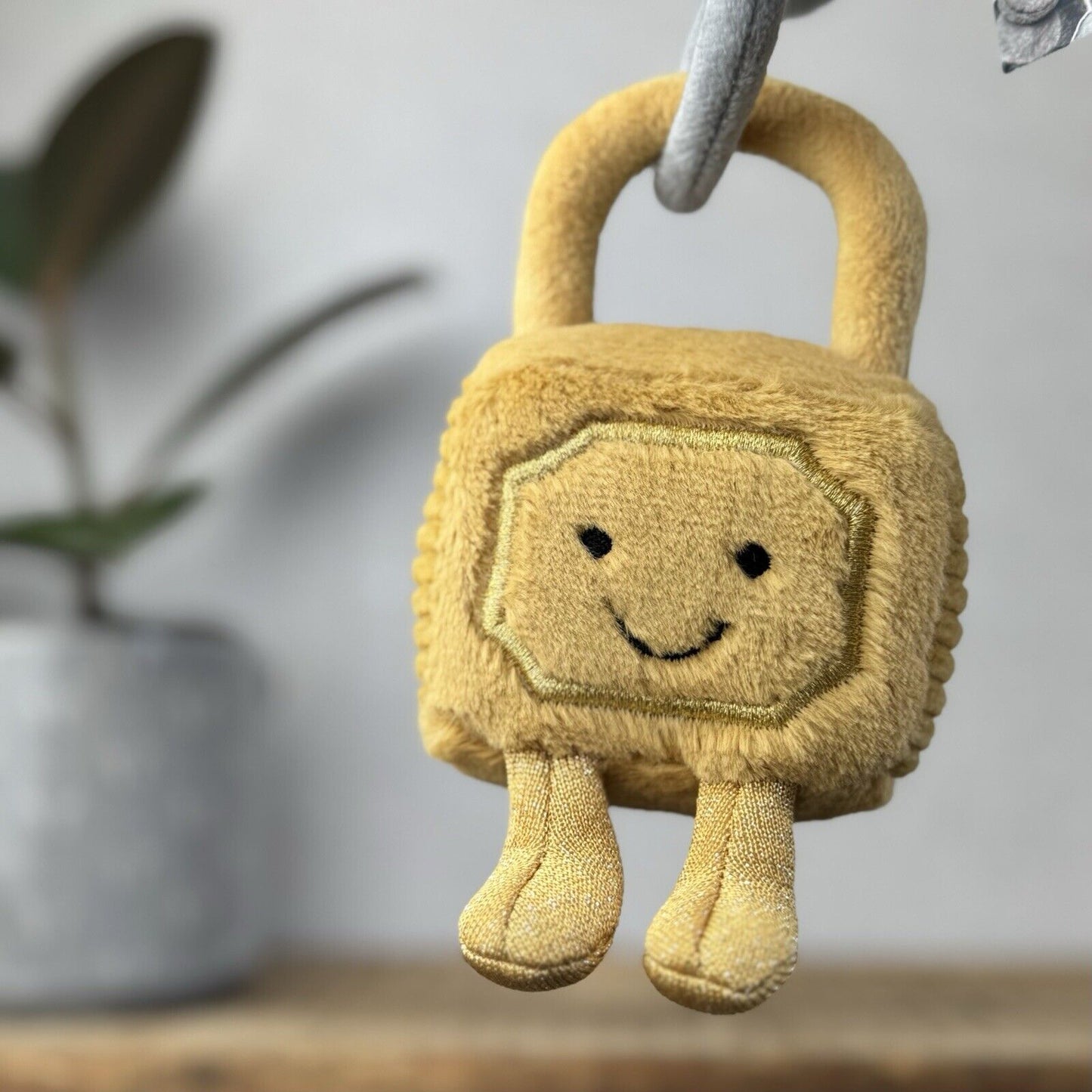 Jellycat Amuseable Love Locks - Padlocks Silver/Gold Beanie Plush 5"
