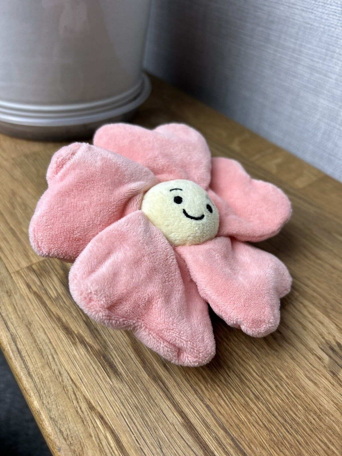Jellycat Fleury Petunia Jitter - Jellycat Sensory Flower Toy - Crinkles/rattle