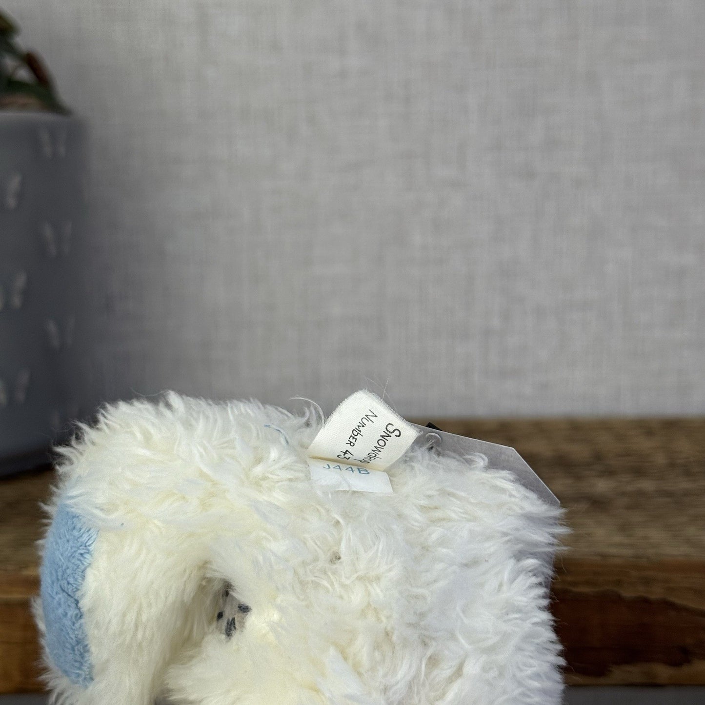 Blue Nose Friends #43 Snowdrop - Mini Fluffy Bunny Plush Beanie 5"