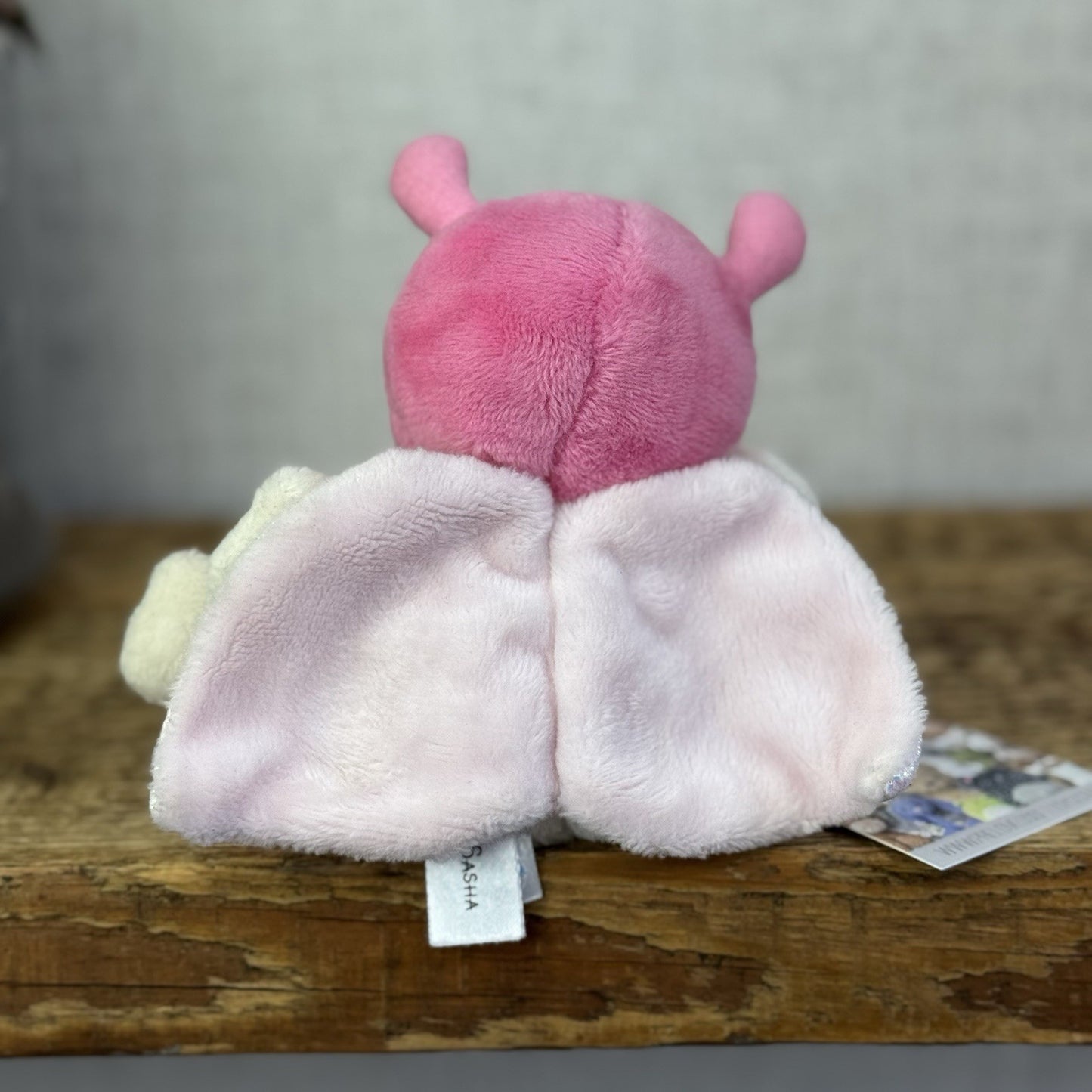 Blue Nose Friends Sasha MilkMoth #142 Limited Edition Pink Friend Beanie 5" NWOT