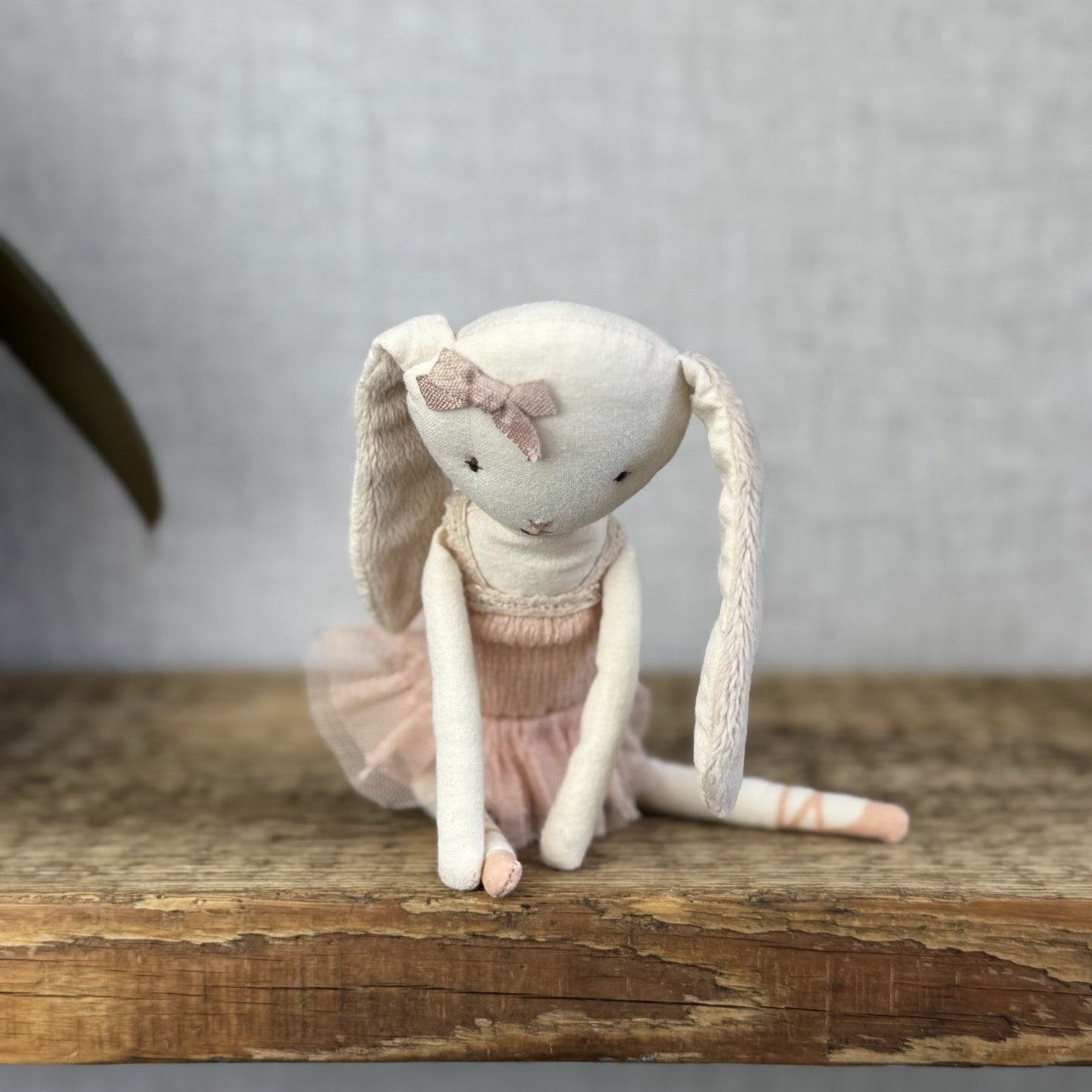 Maileg Dancing Ballerina Bunny Retired 2018 (No Tube) Retired Magnetic Hands 9”