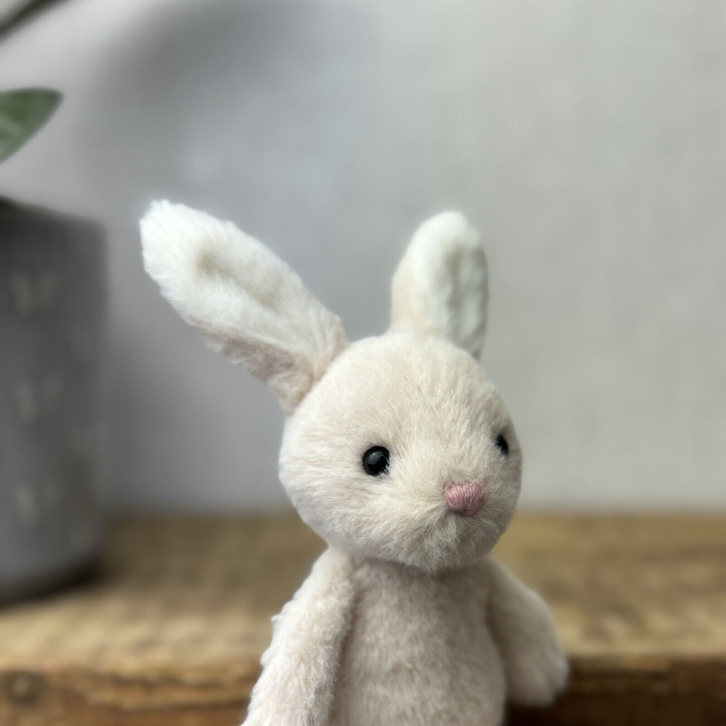 Jellycat Oatmeal Fluffy Bunny - Mini Bunny - Tiny Fluffy Bunny 5” Pocket Pal (1)
