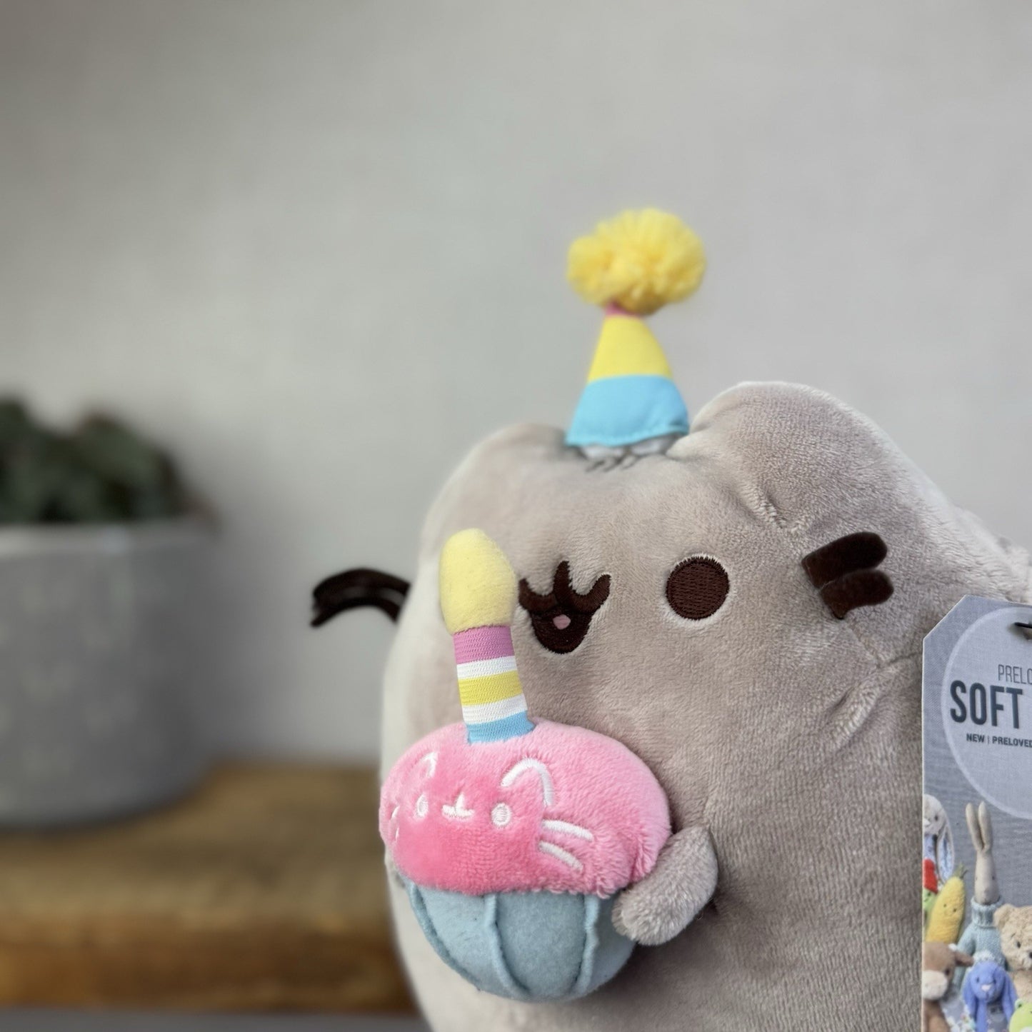 Gund Pusheen Cat - Birthday Cake Pusheen Plush - Cupcake And Party Hat Medium 8"