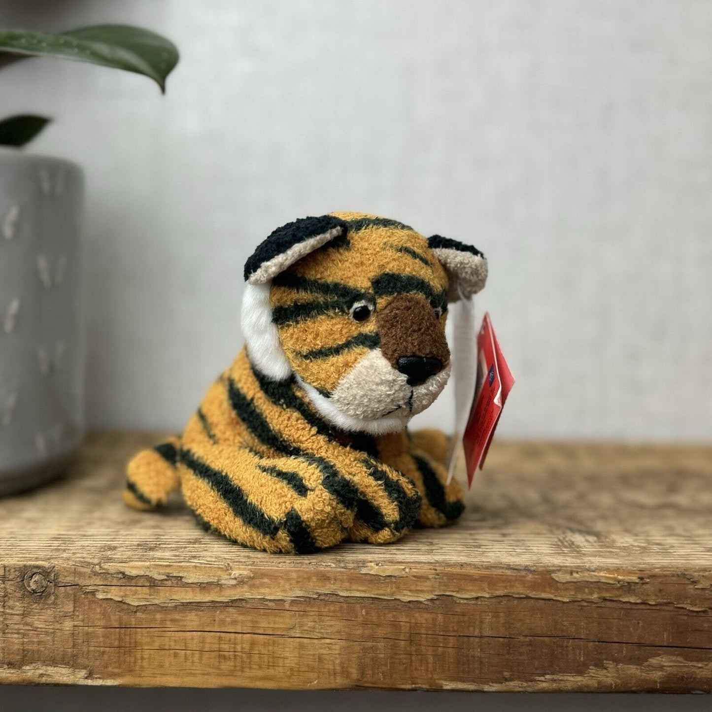 Russ Berrie Luv Pets - Tiger Thor - Small Tiny Beanie Cat Pocket Pal - Tagged 4”