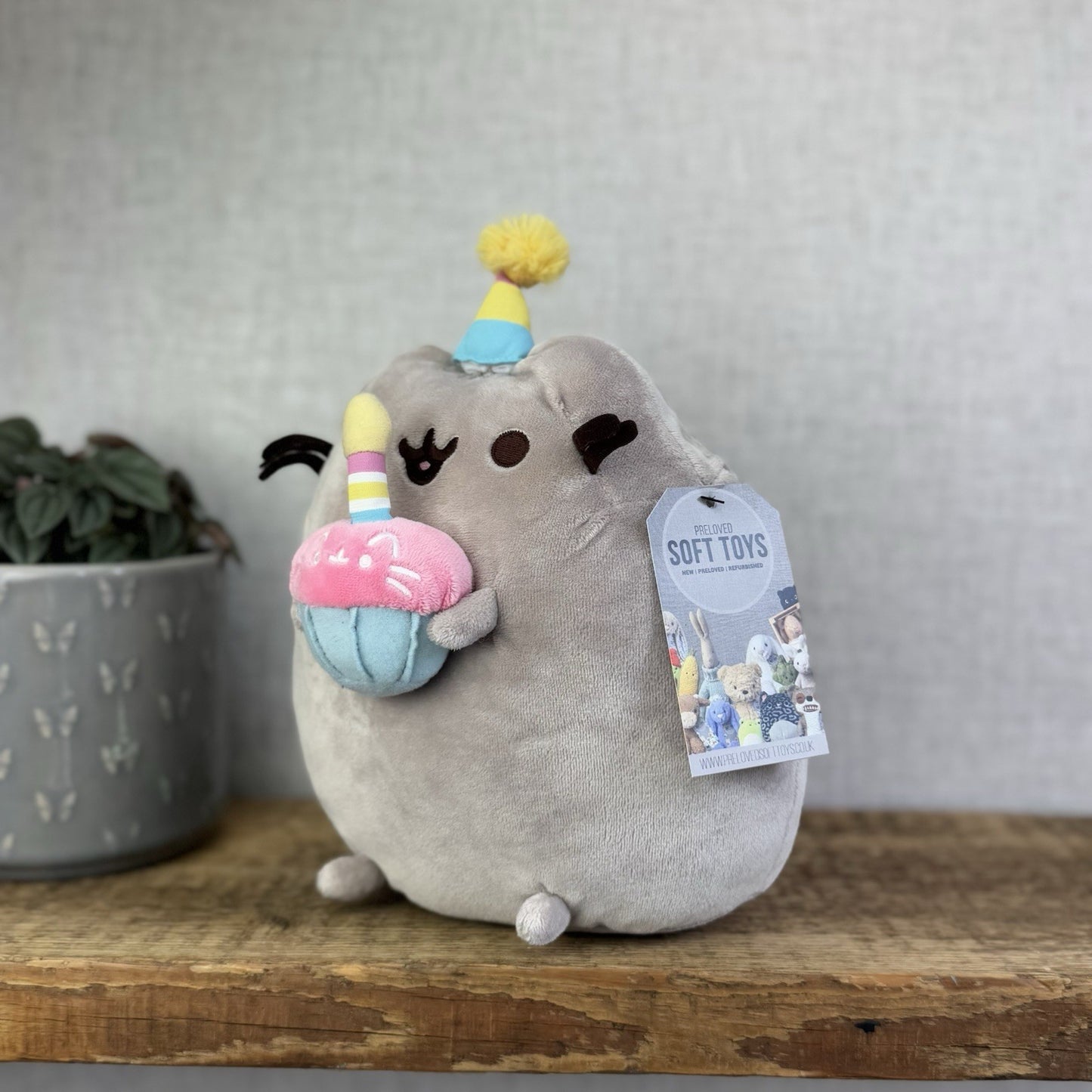 Gund Pusheen Cat - Birthday Cake Pusheen Plush - Cupcake And Party Hat Medium 8"