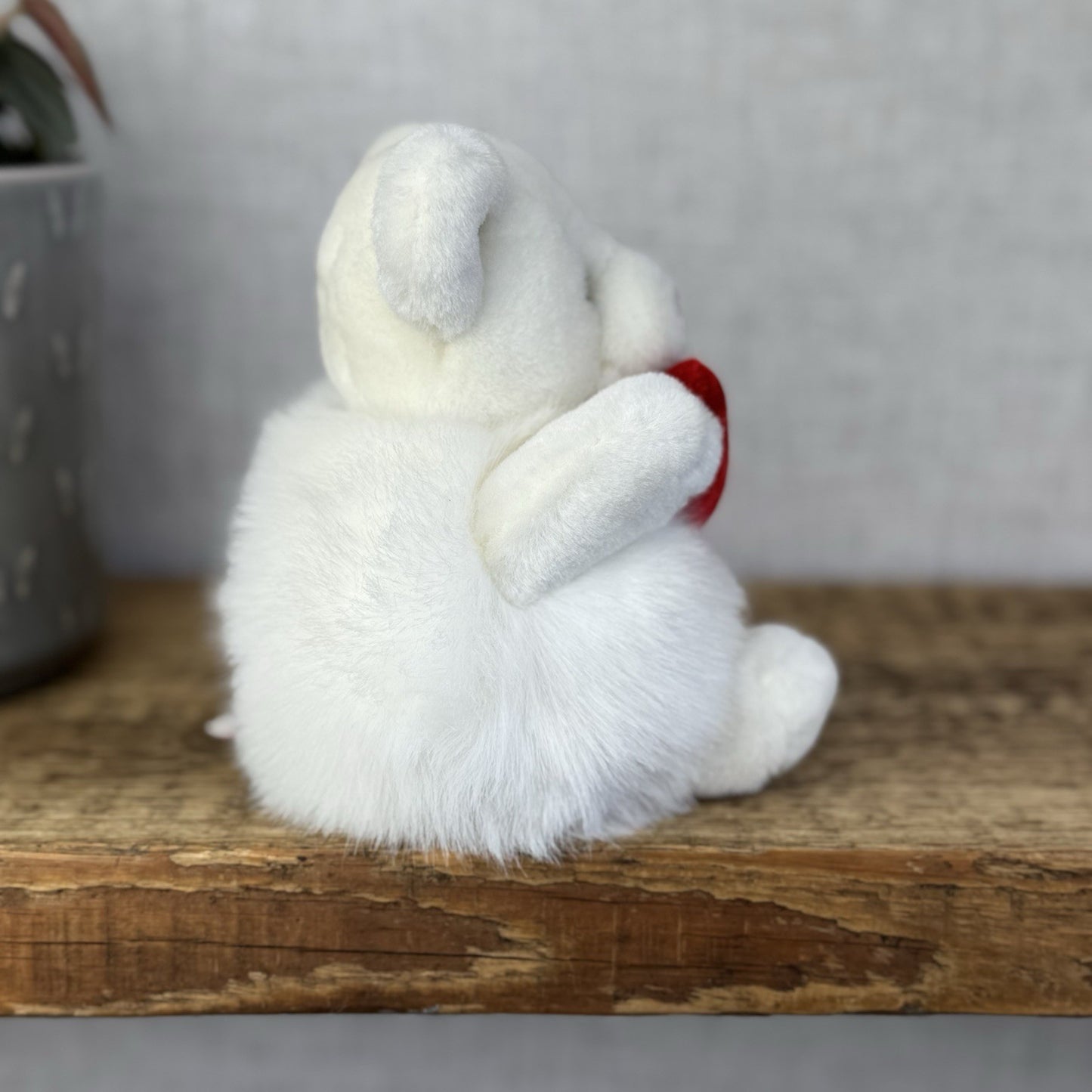 Russ Berrie - Lil' Softies Smooch - Mini Bear With Heart Valentines GIft New 5"