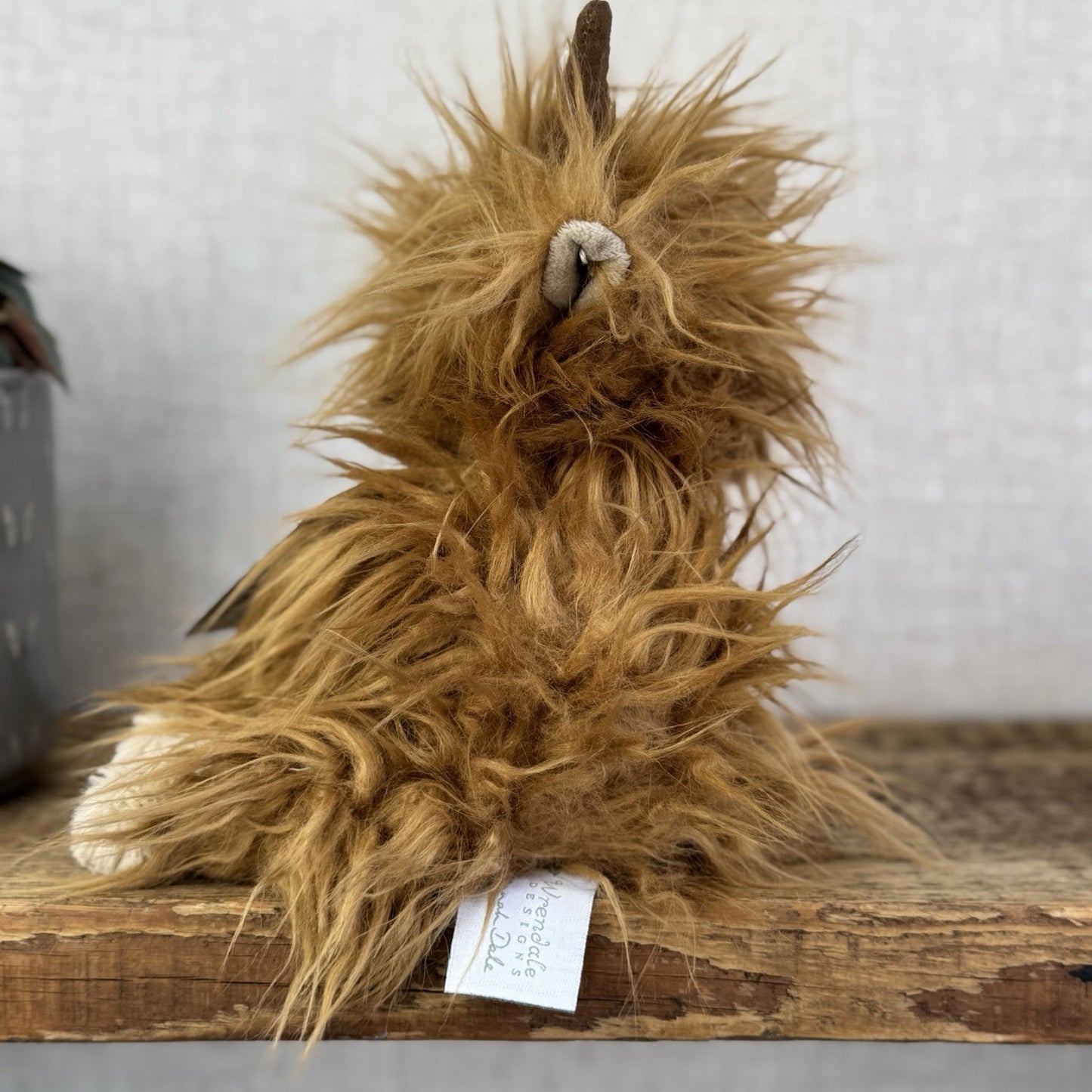 Wrendale Designs - Hannah Dale Junior Highland Cow - Small Gordon 10”