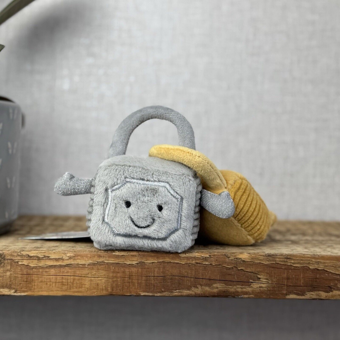 Jellycat Amuseable Love Locks - Padlocks Silver/Gold Beanie Plush 5"