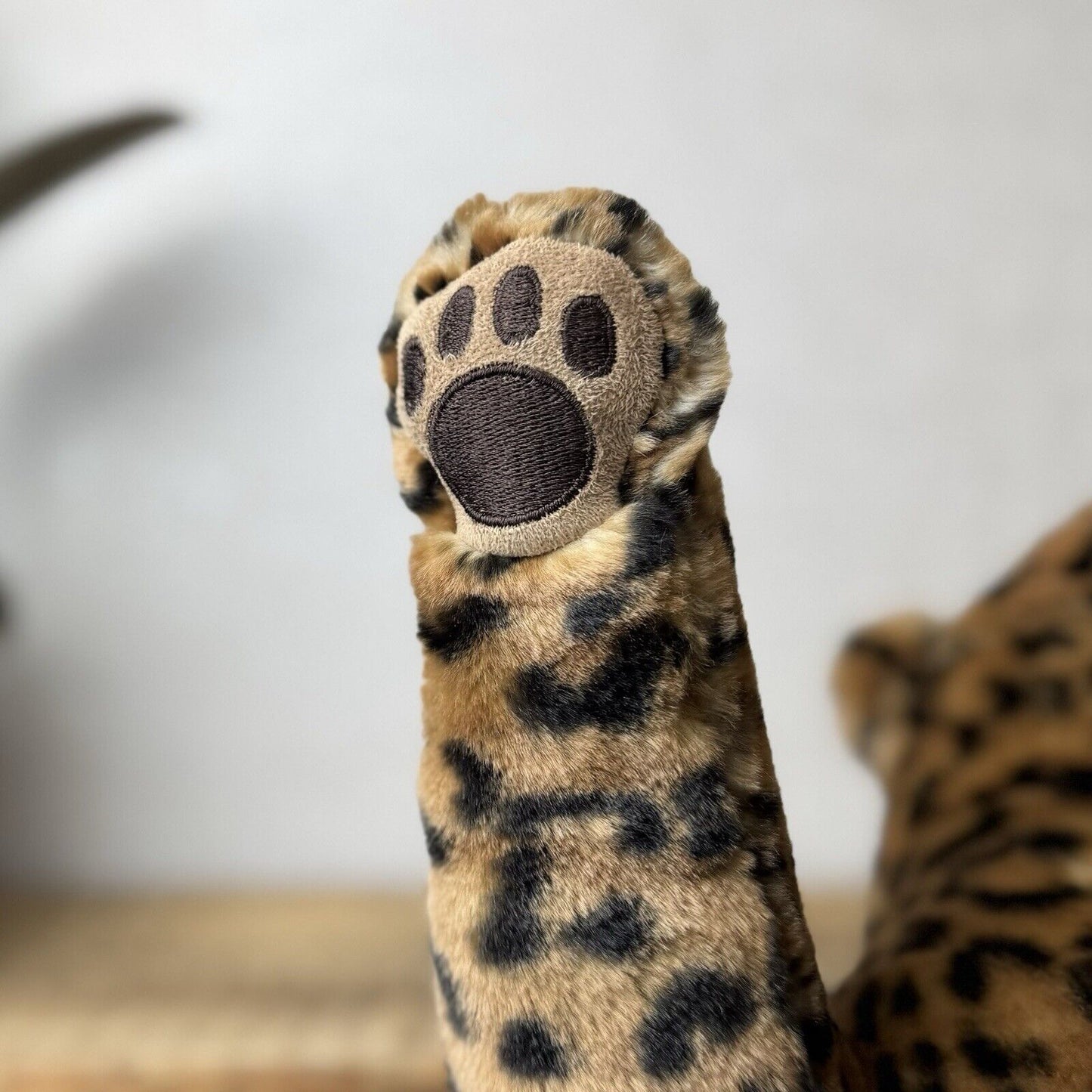 Steiff Laying Leopard With Ear Button - Large Leopard Collectible 17” - 064036