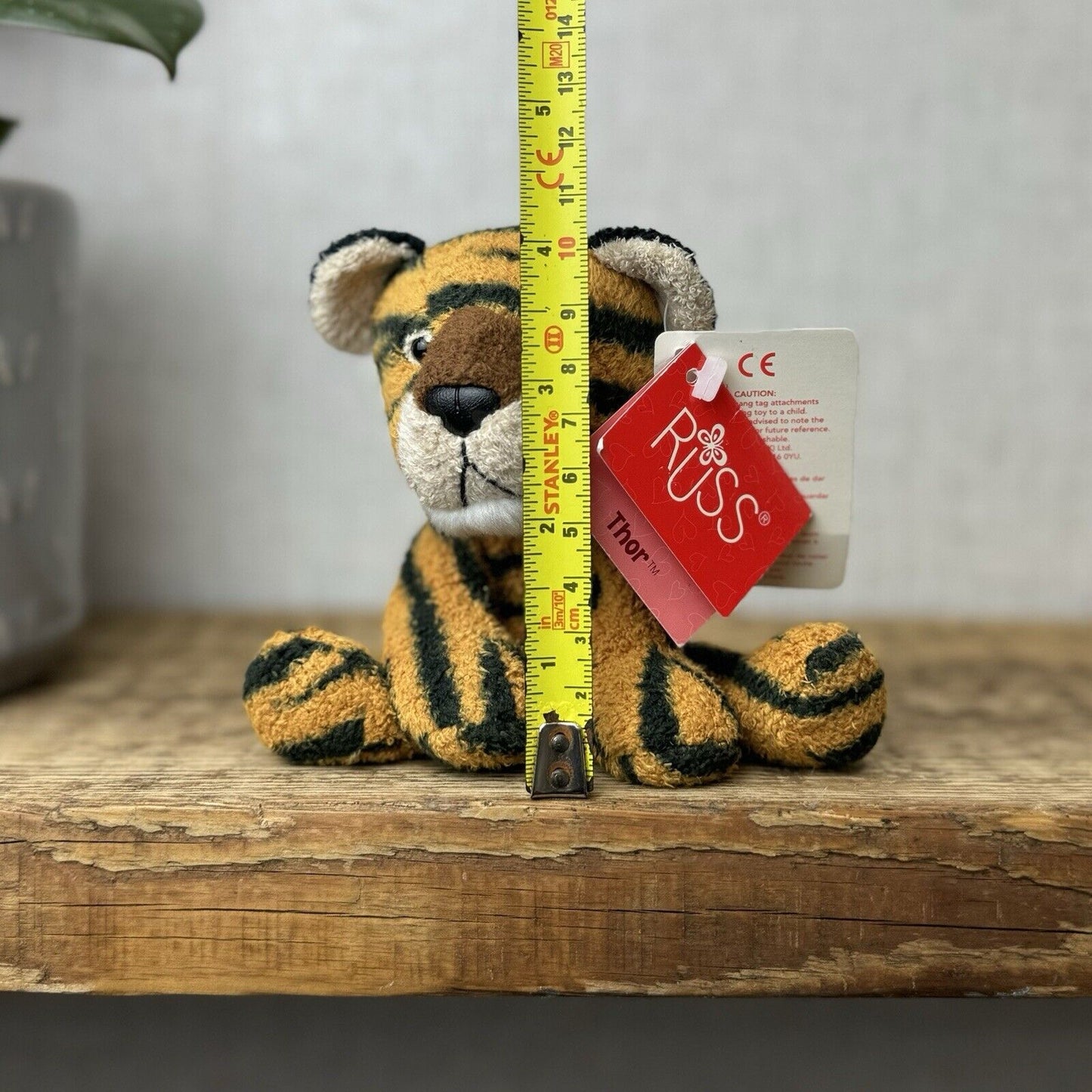 Russ Berrie Luv Pets - Tiger Thor - Small Tiny Beanie Cat Pocket Pal - Tagged 4”