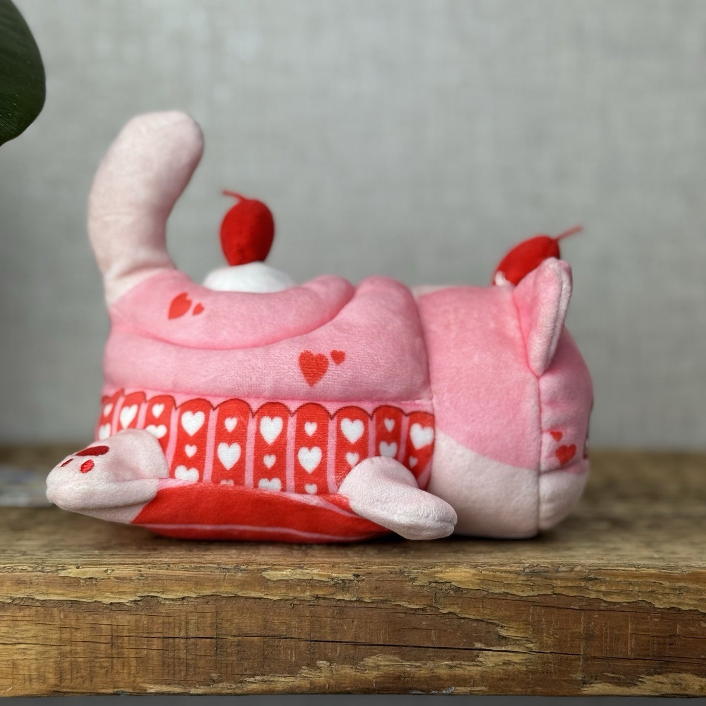 Aphmau MeeMeows - Cherry Cupcake - Cute Pink Kawaii Soft Toy Collectible 5"