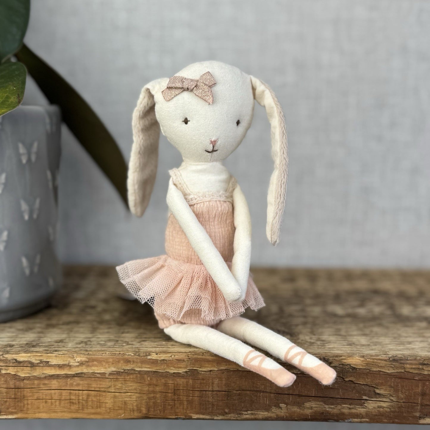 Maileg Dancing Ballerina Bunny Retired 2018 (No Tube) Retired Magnetic Hands 9”