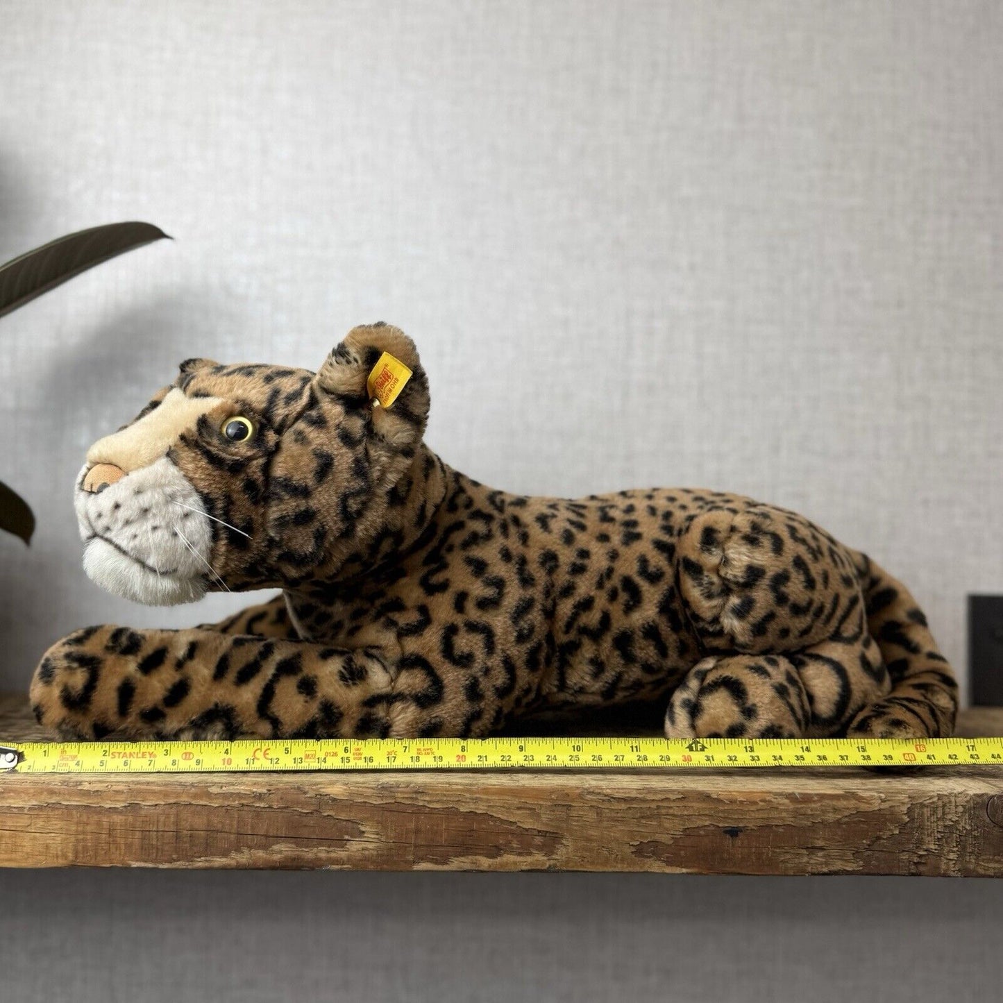 Steiff Laying Leopard With Ear Button - Large Leopard Collectible 17” - 064036