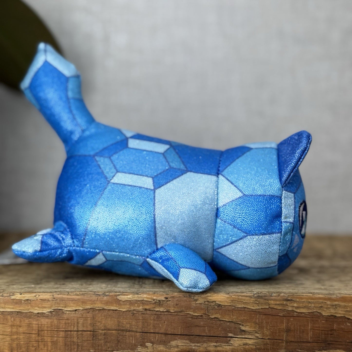 Aphmau MeeMeows - Celestial Sapphire Cat Litter 4 - Blue Small Cat Collectible