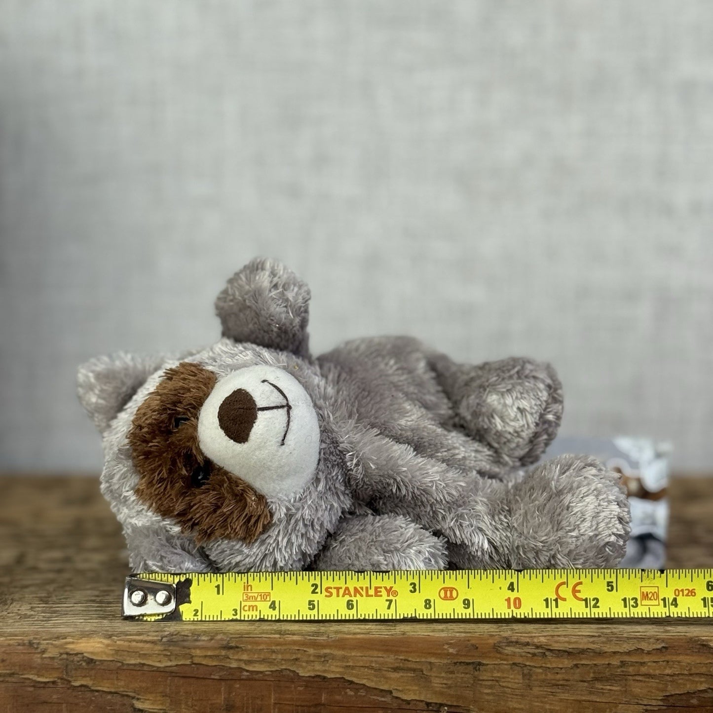 Russ Berrie Luvvies - Raccoon Mini Beanbag Raccoon Grey Soft toy NWOT 5”