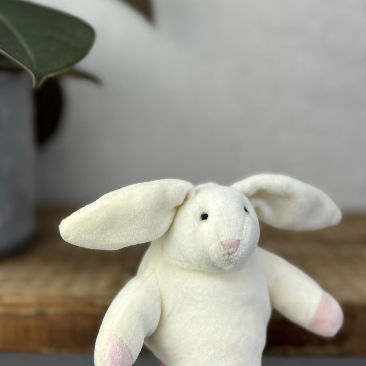 Manhattan Toy Company - Paulina Pudgie Bunny Rabbit - With tags (Old Jellycat)