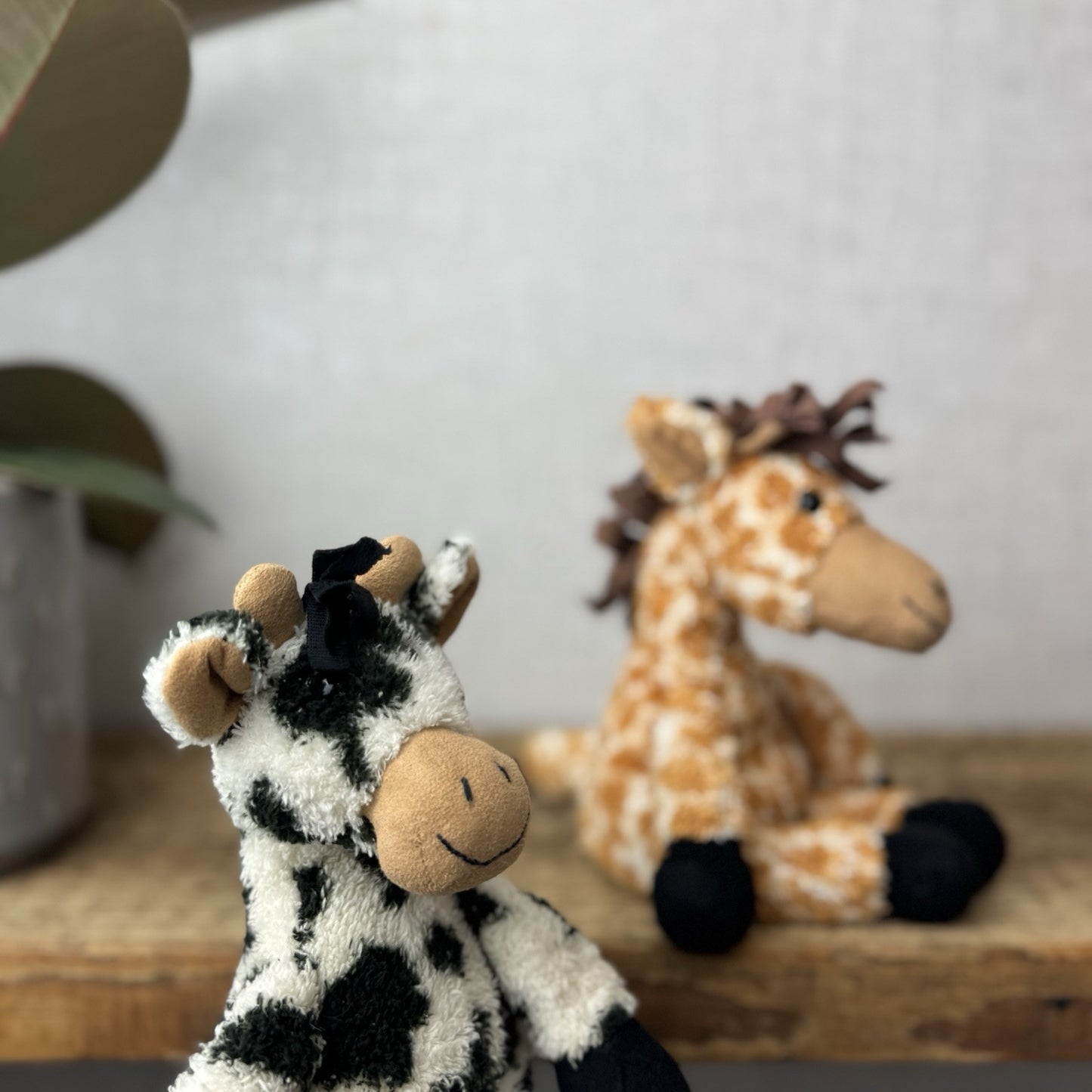 Jellycat Animal Baggage Giraffe & Cow - Jellycat In A Tin Retired 2008 With Tags