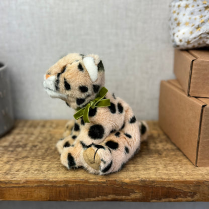 Secret Santa - Anna Club Plush Small Leopard Beanie