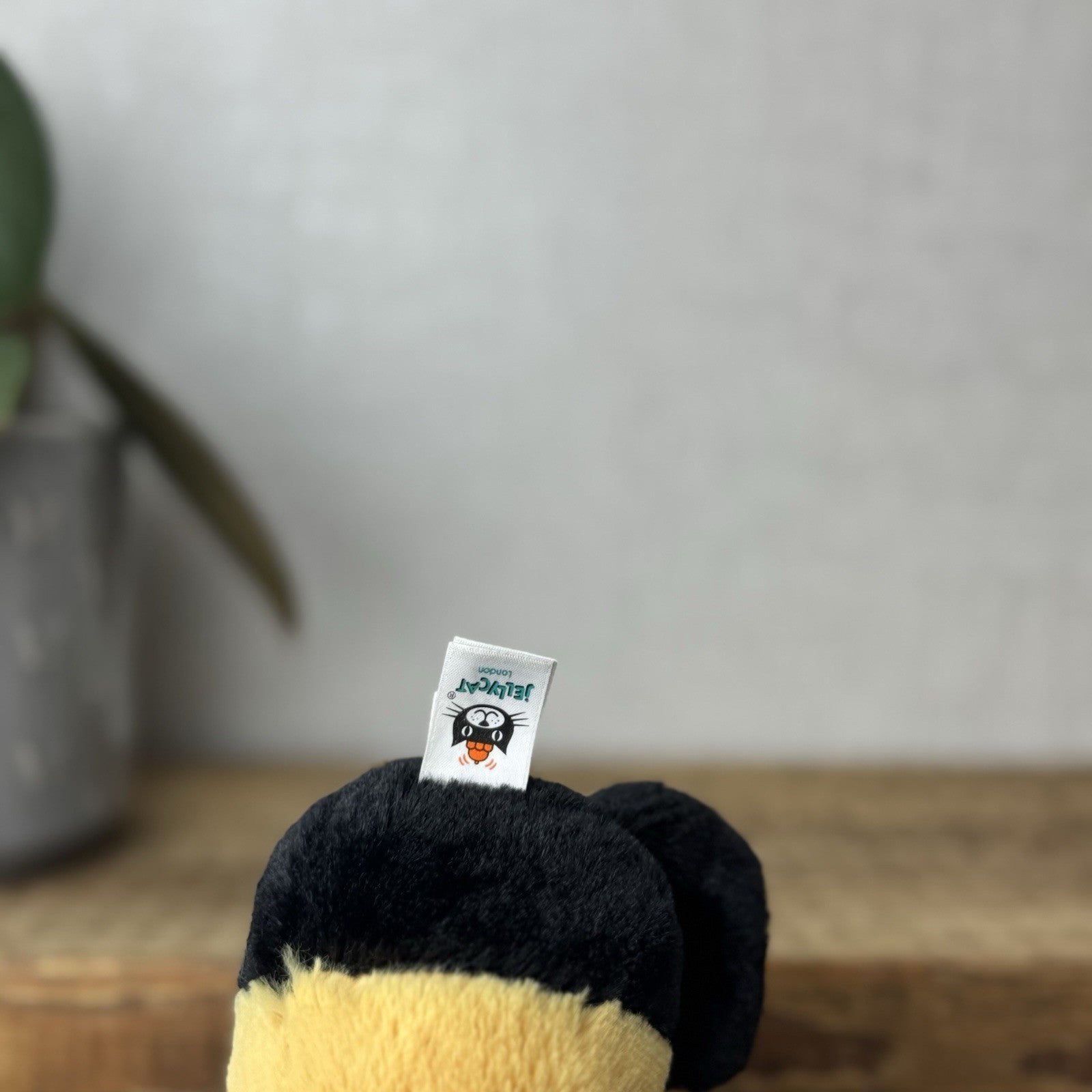 Jellycat Small Bashful Bee - Old Style Bumble Bee Beanie Plush New With Tags 8”