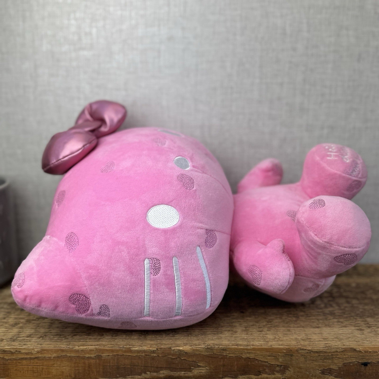Sanrio Hello Kitty Claires Exclusive 50th Anniversary Edition