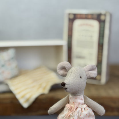 Maileg Little Sister Mouse Dotted Skirt Retired (16-0722-01)