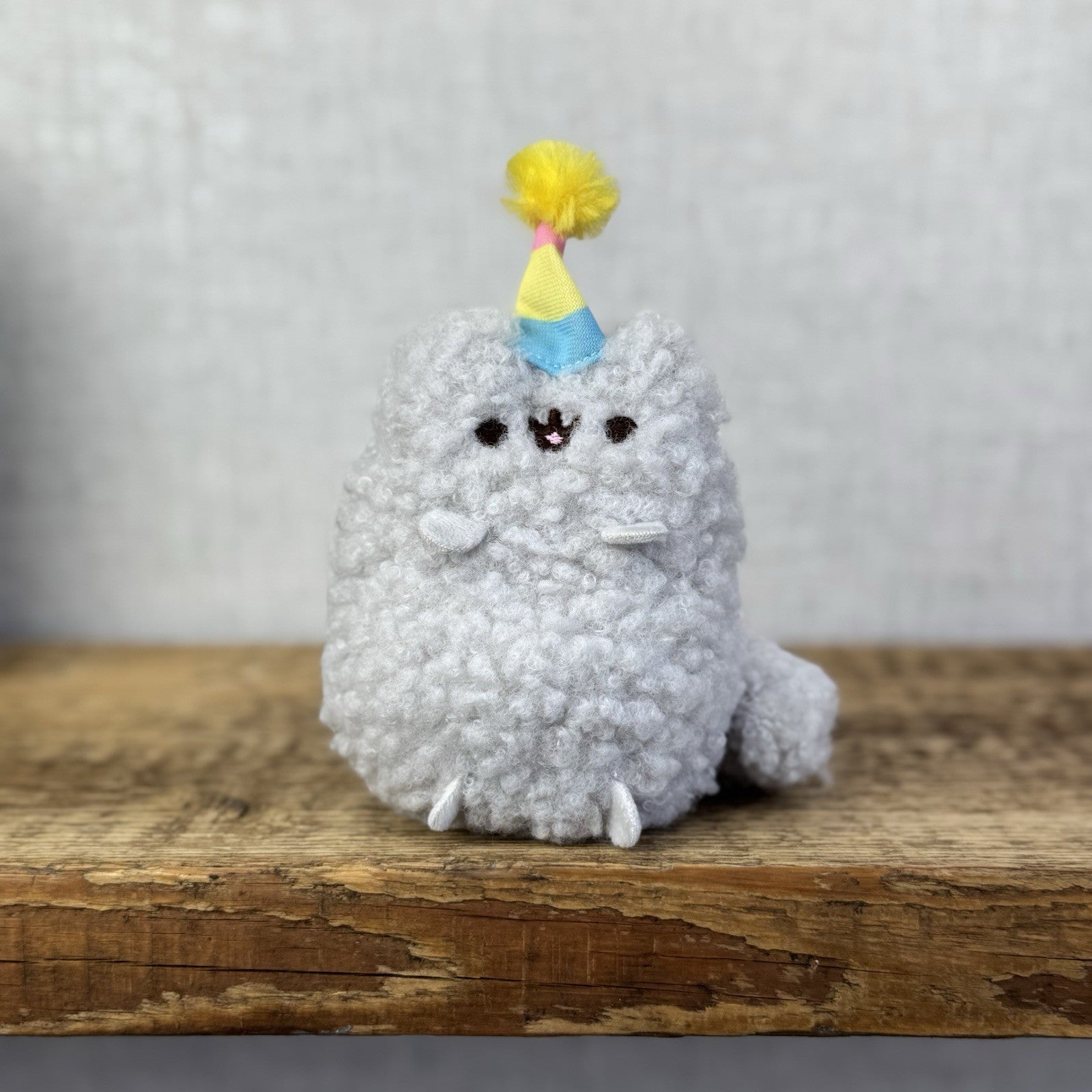 Gund Pusheen Cat - Stormy Birthday Cake - Mini Fluffy Cat In Party Hat Soft 4"