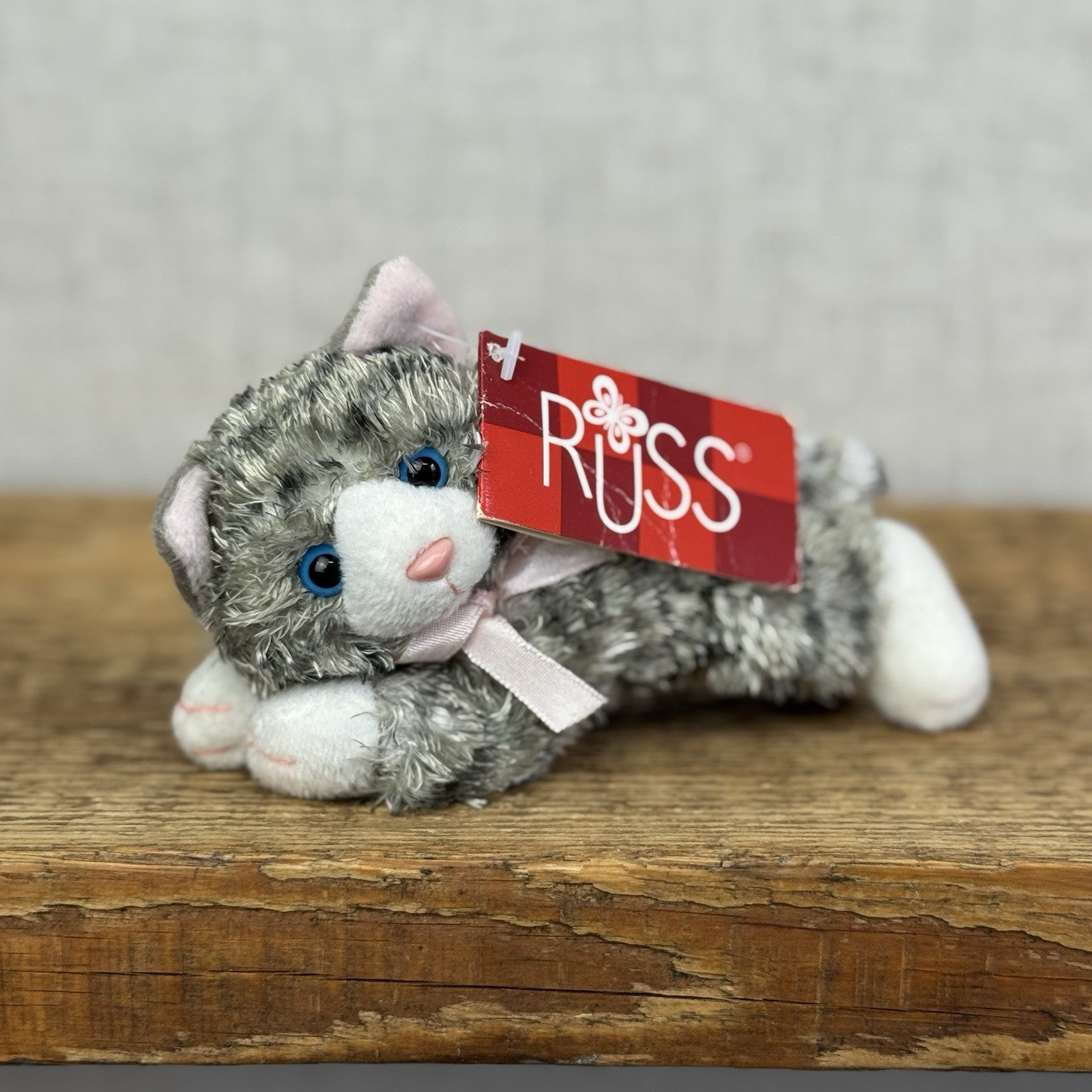 Russ Berrie Cheshire Cat Beanie - Grey Tabby Cat - Vintage Kitty Plush 5”