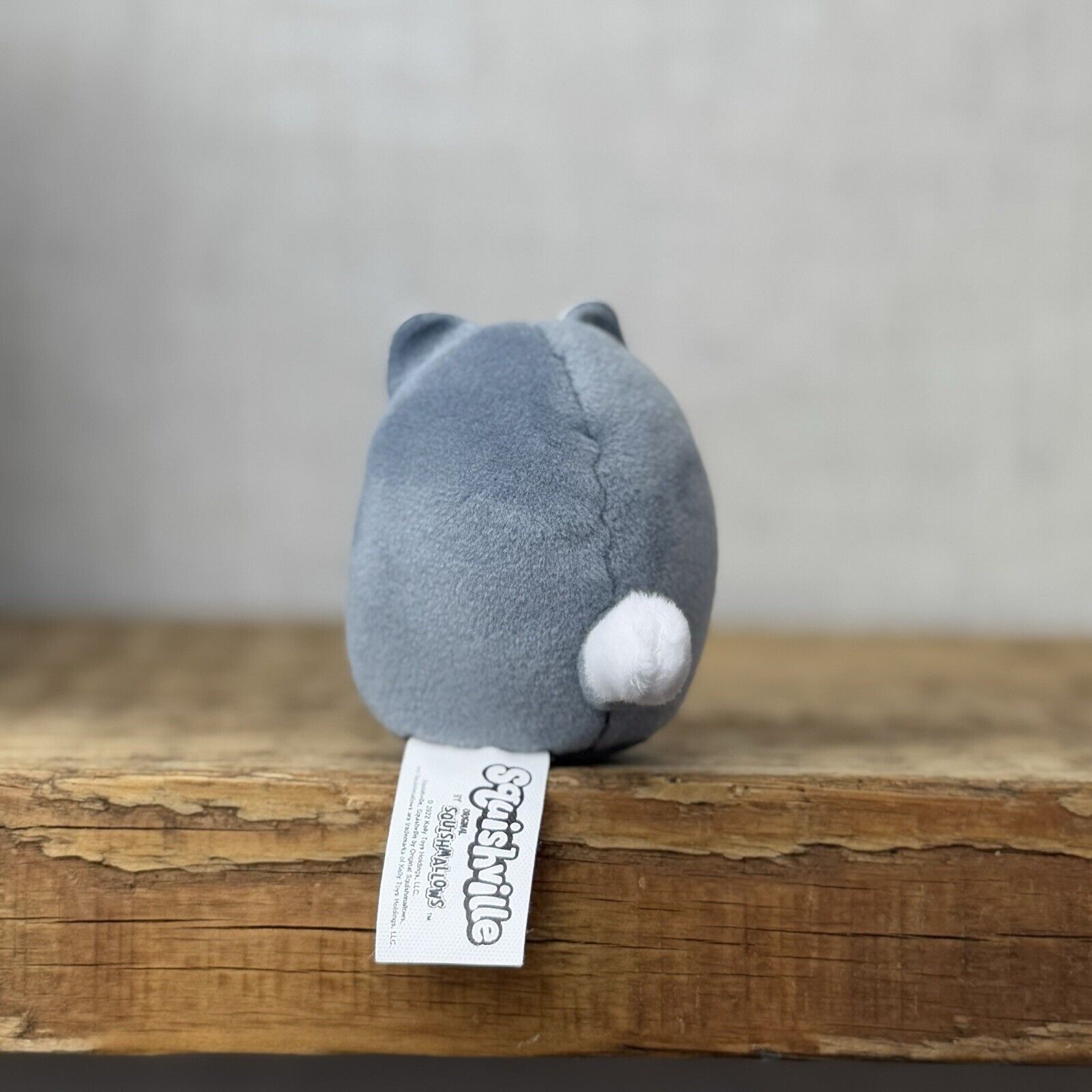 Squishmallow Squishville - Heidi The Winking Wolf - Small Grey Wolf 2” Squish