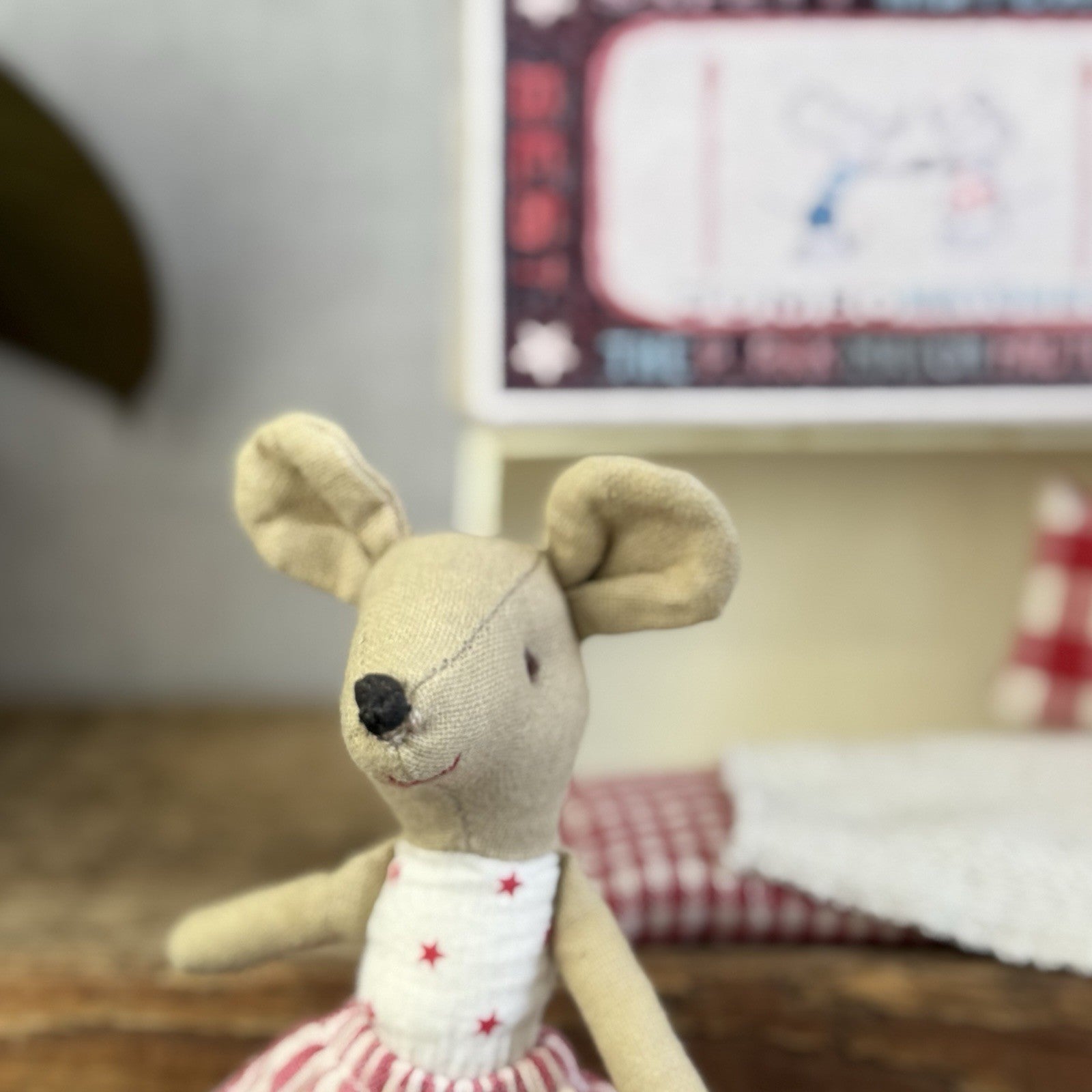 Maileg Retired Big Sister Mouse In Matchbox 2013 - Painted Nose, Red Mouth Rare