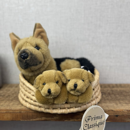 E&J Classics German Sheperd Mother & Puppy In Basket - New With Tags Rare