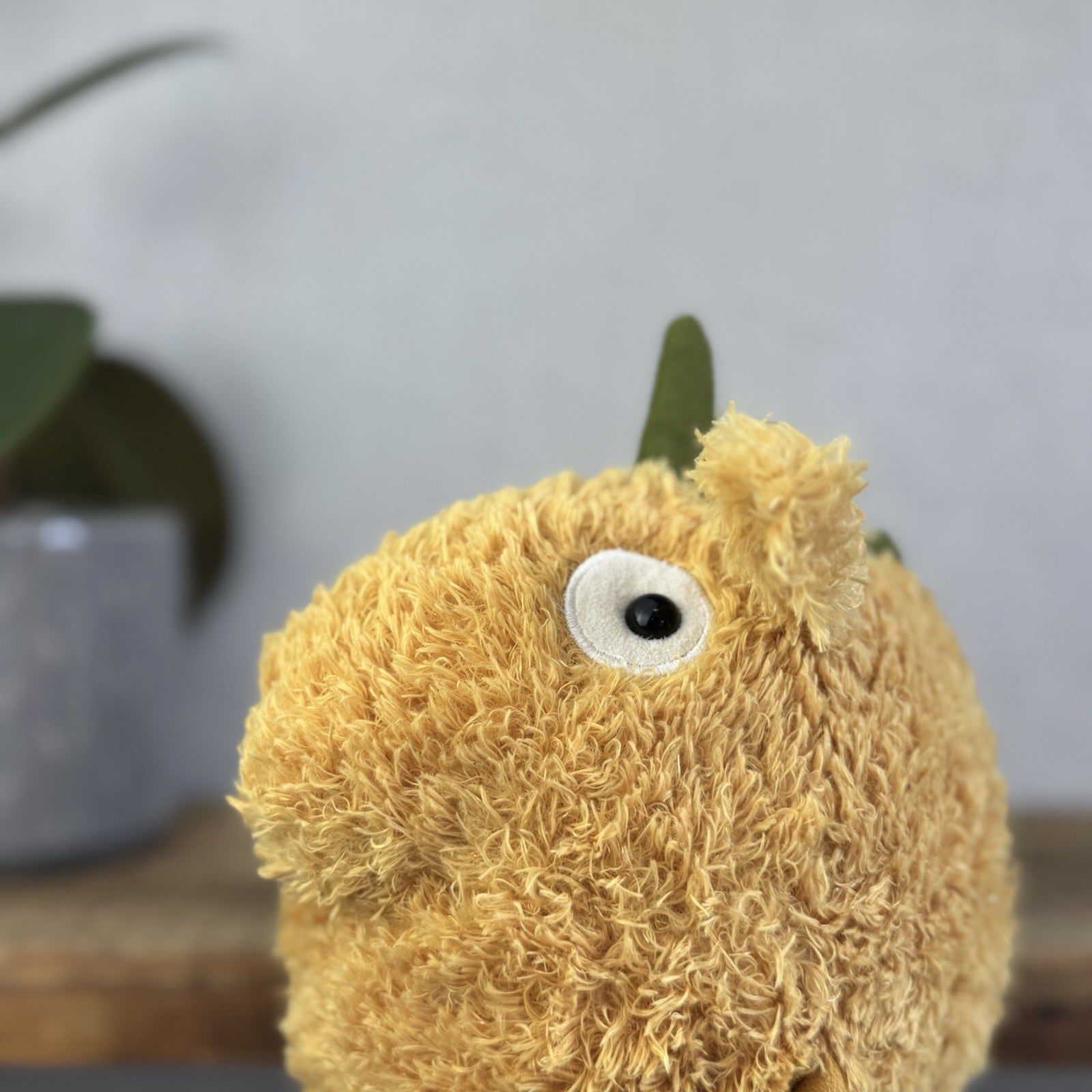 Jellycat Jubjub Yonnie - Yellow Curly Fur Alien Soft Toy - Monster/Alien 9”