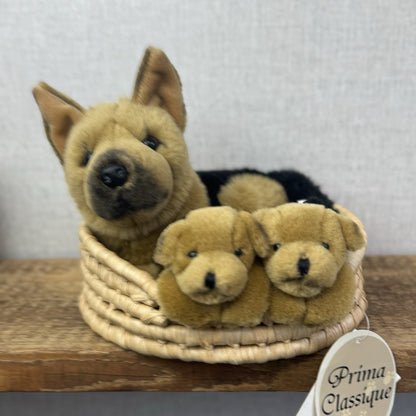 E&J Classics German Sheperd Mother & Puppy In Basket - New With Tags Rare