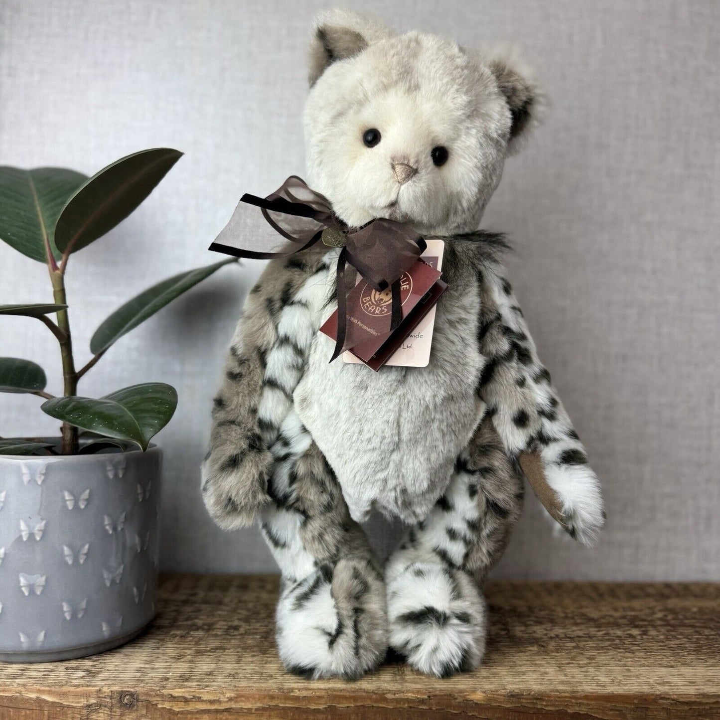 Charlie Bear Genevieve - Plumo Collection - Isabelle Lee Bear Neutral Bear 17”