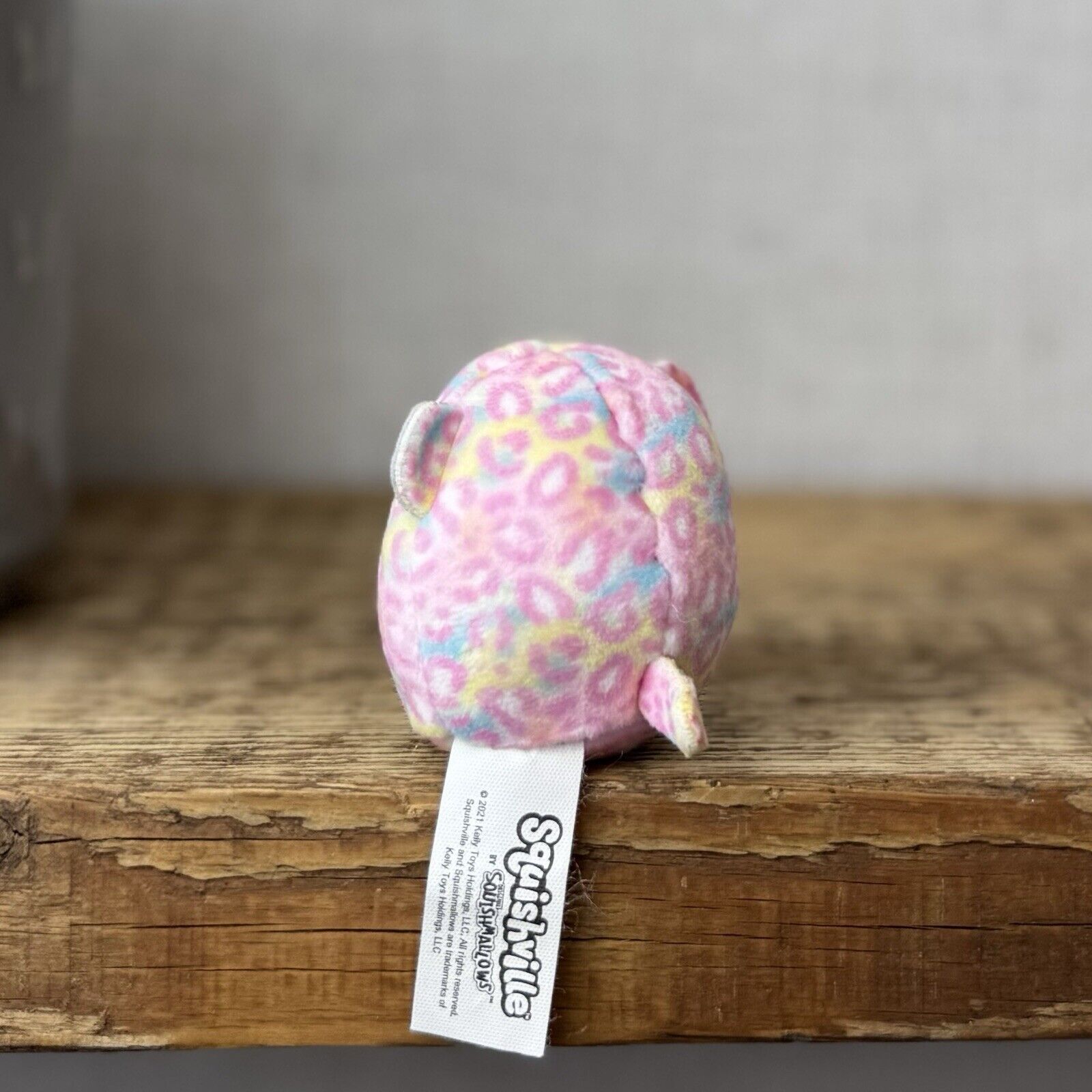 Squishmallow Squishville - Wildlife Squad Michaela Leopard Pink Tie Dye Tiny 2”