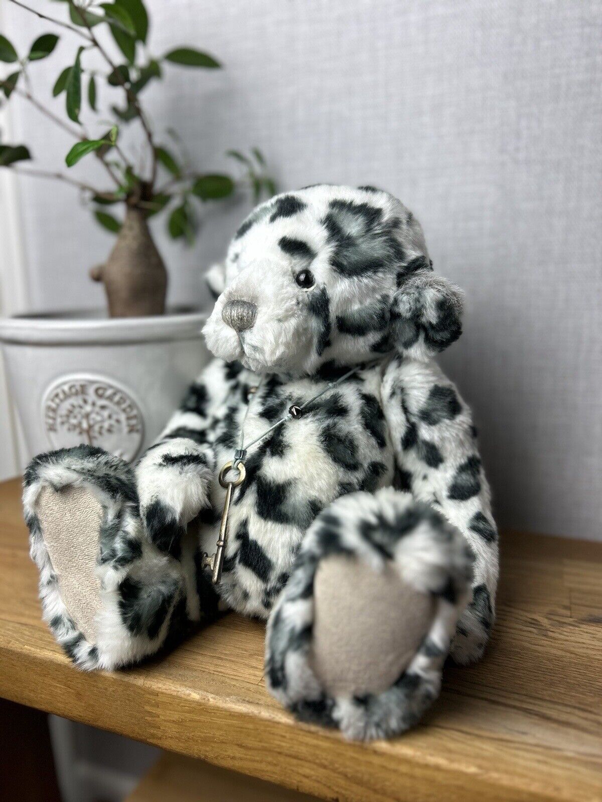 Charlie Bear Akhuti - Leopard Print Jointed Bear - Artist Bear - White & Grey 