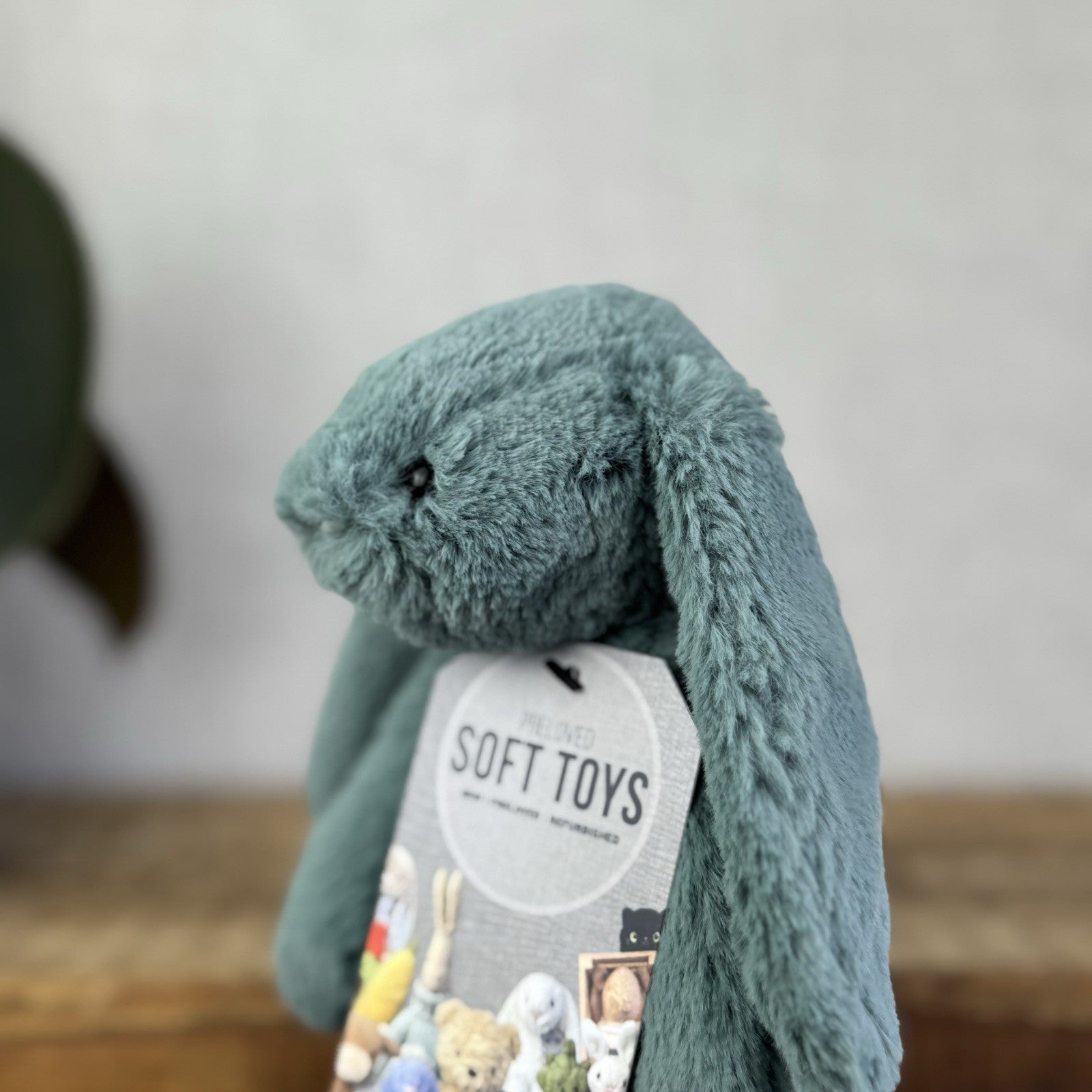 Jellycat Small Bashful Ivy Bunny - Retired Green Bunny Chrismas Release 8"