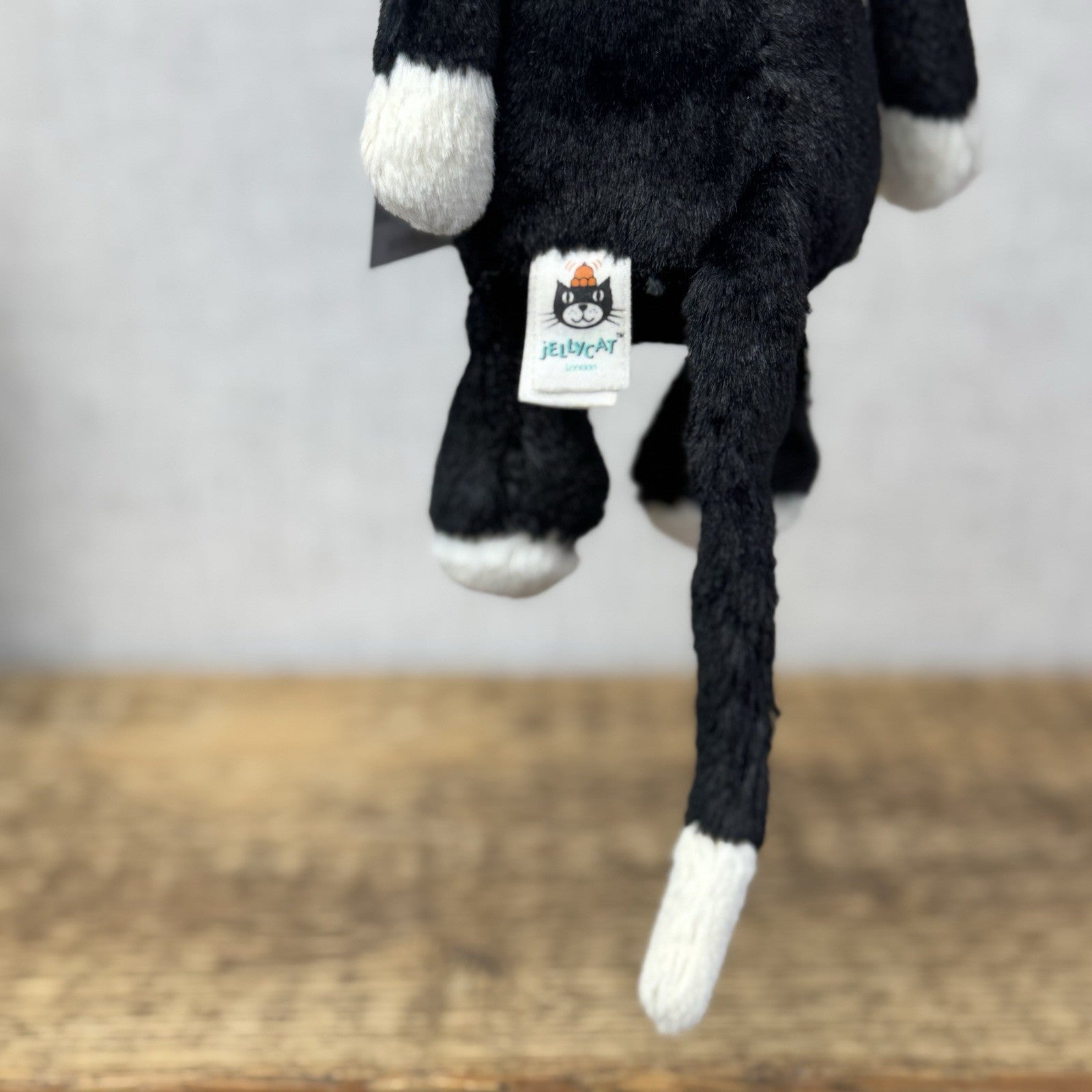 Jellycat Small Bashful Tuxedo Cat - Black/White Cat Retired Kitty Cat 8” Rare