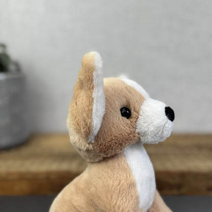 Jellycat Isobel Chihuahua - Small Soft Toy Dog Plush Beanie Cute Puppy 7"