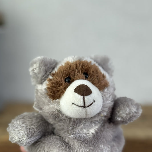 Russ Berrie Luvvies - Raccoon Mini Beanbag Raccoon Grey Soft toy NWOT 5”