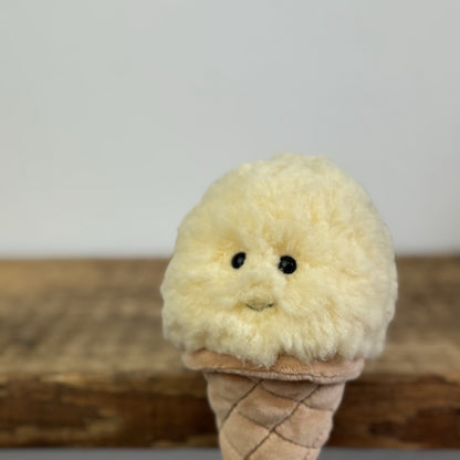 Jellycat Irresitible Vanilla Ice Cream- Irresistible Ice Cream With Tags 6"