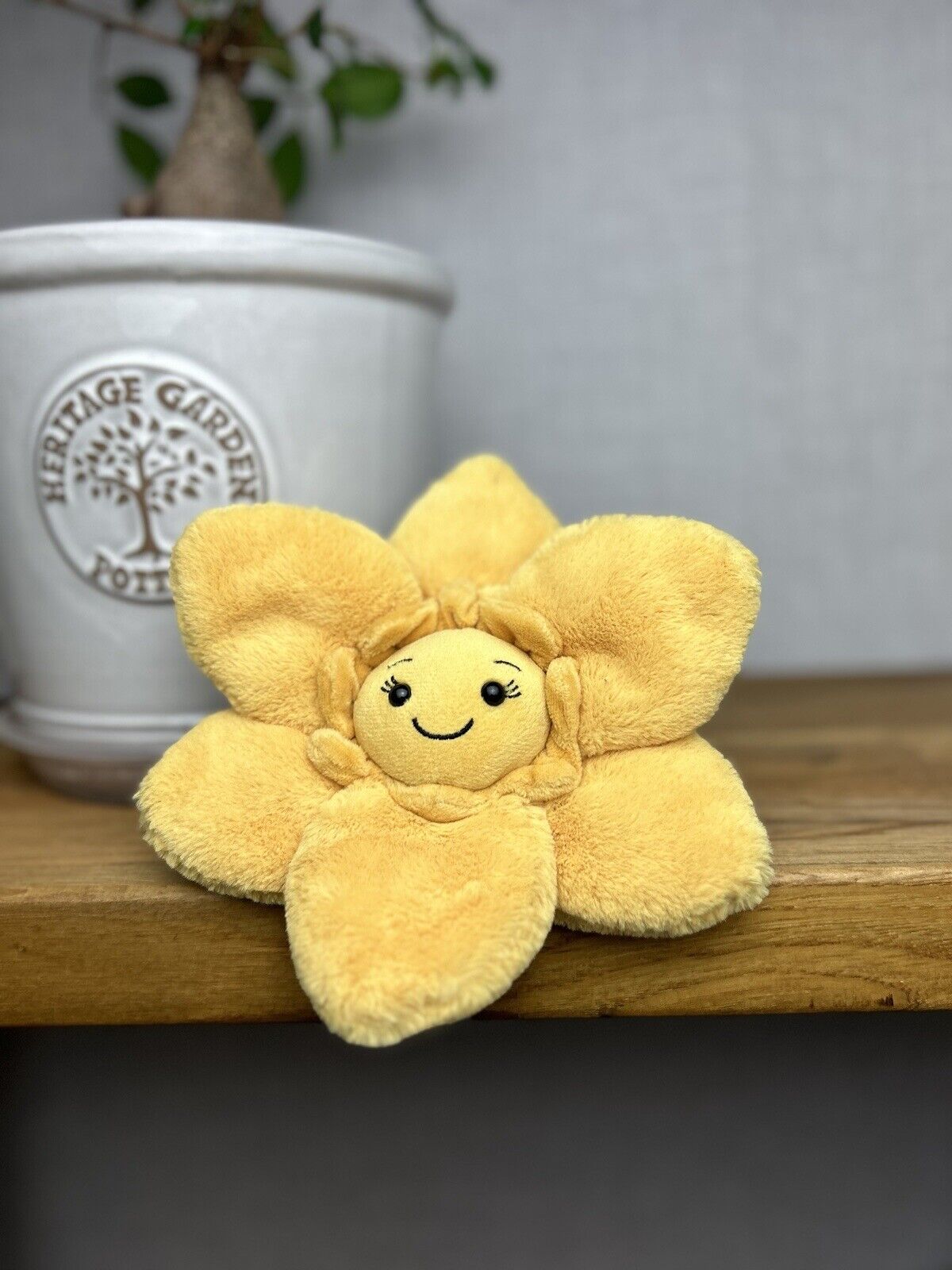 Jellycat Fluery Yellow Daffodil Small - Jellycat Daffodil - Small Flower Plush 
