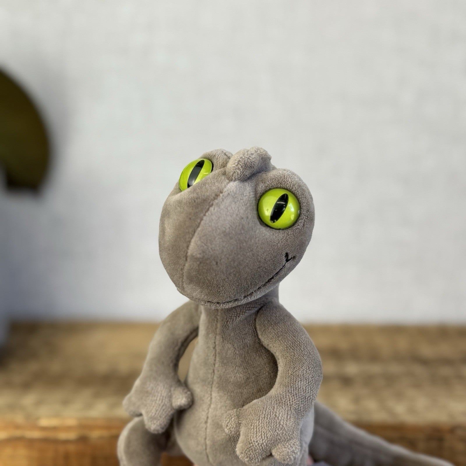 Jellycat Small Nat Newt - Grey Lizard Green Big Eyes Beanie Velour Retired 7"