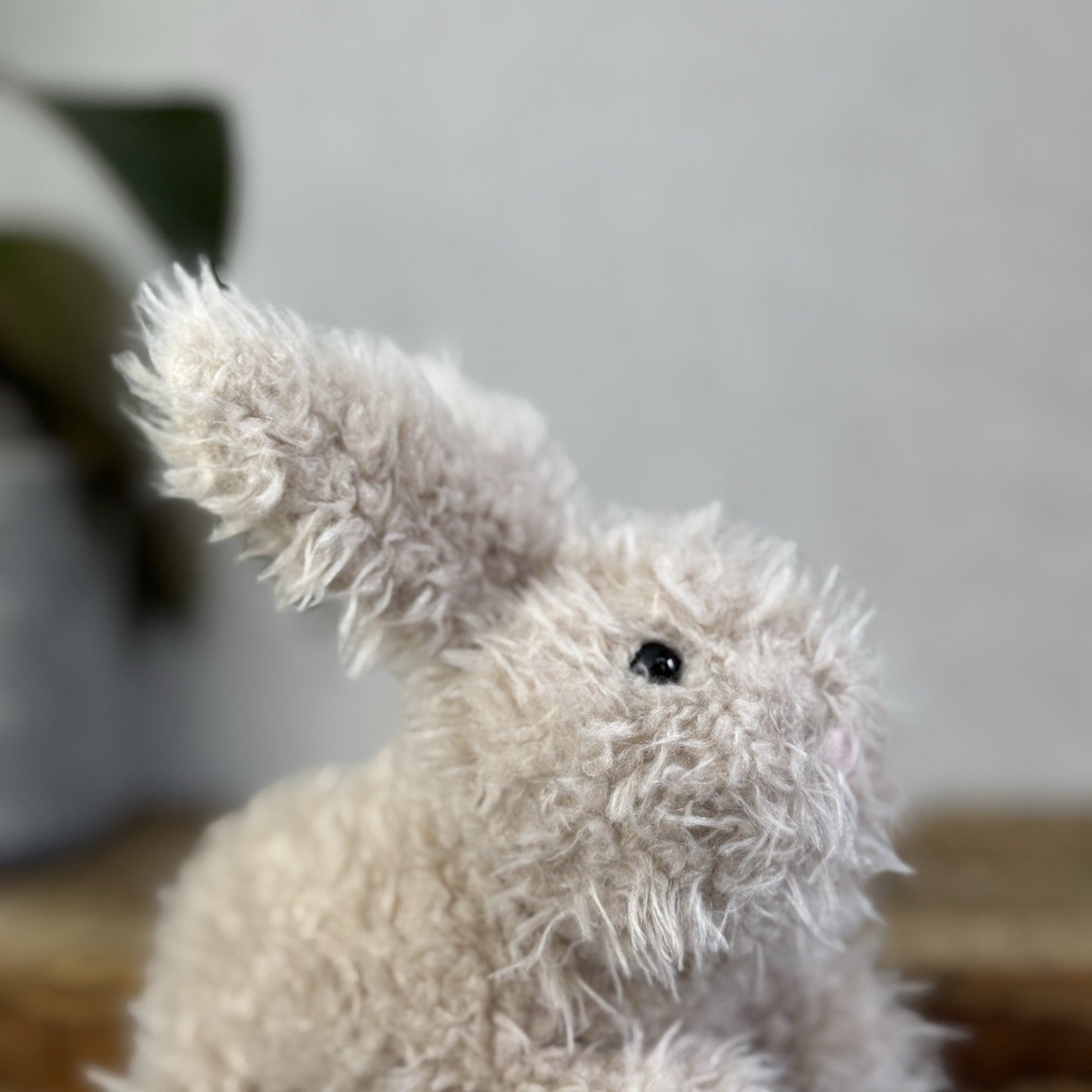 Jellycat Beige Hoppity Bunny Curly Fur Fluffy Angora Bunny Rabbit Small 6”