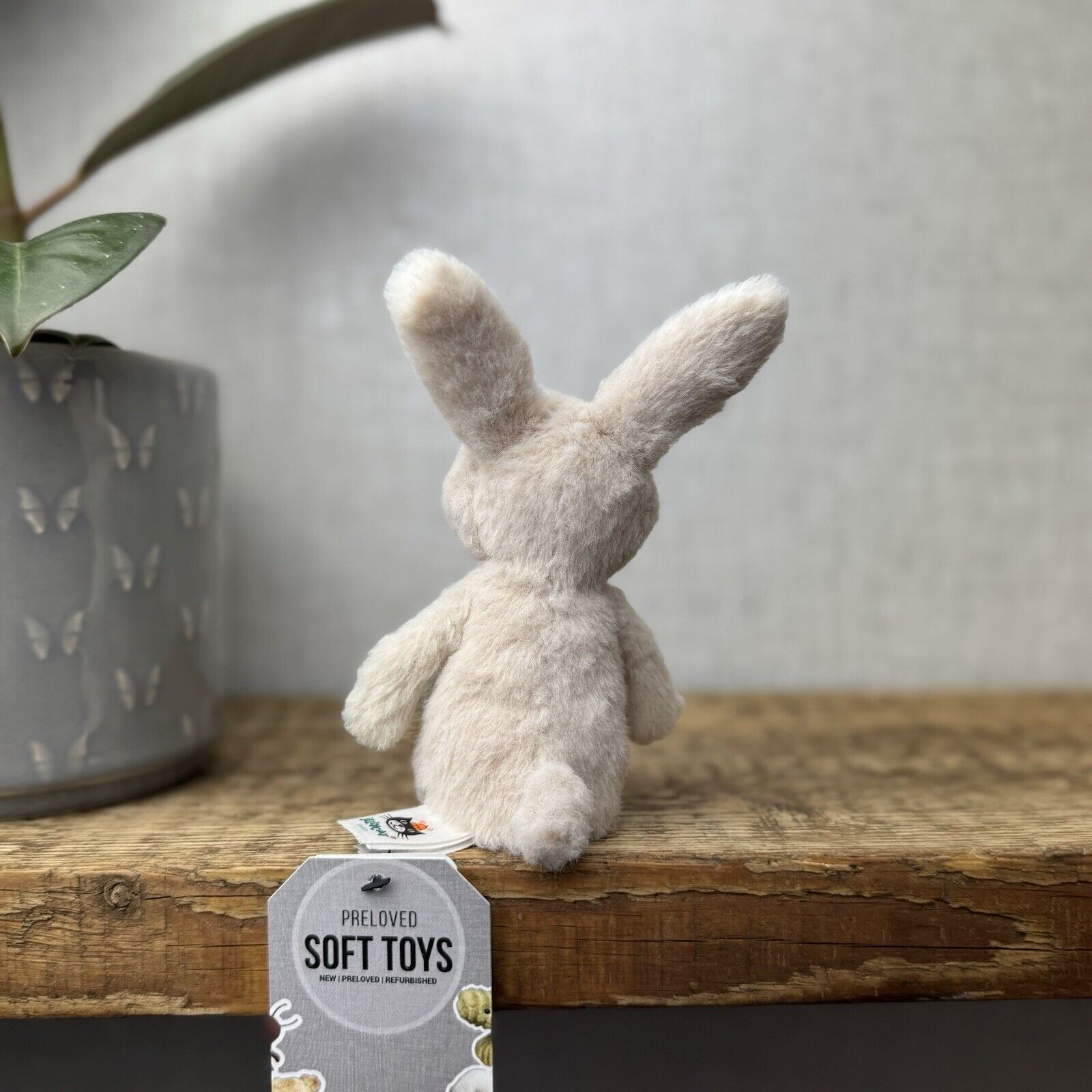Jellycat Oatmeal Fluffy Bunny - Mini Bunny - Tiny Fluffy Bunny 5” Pocket Pal (1)