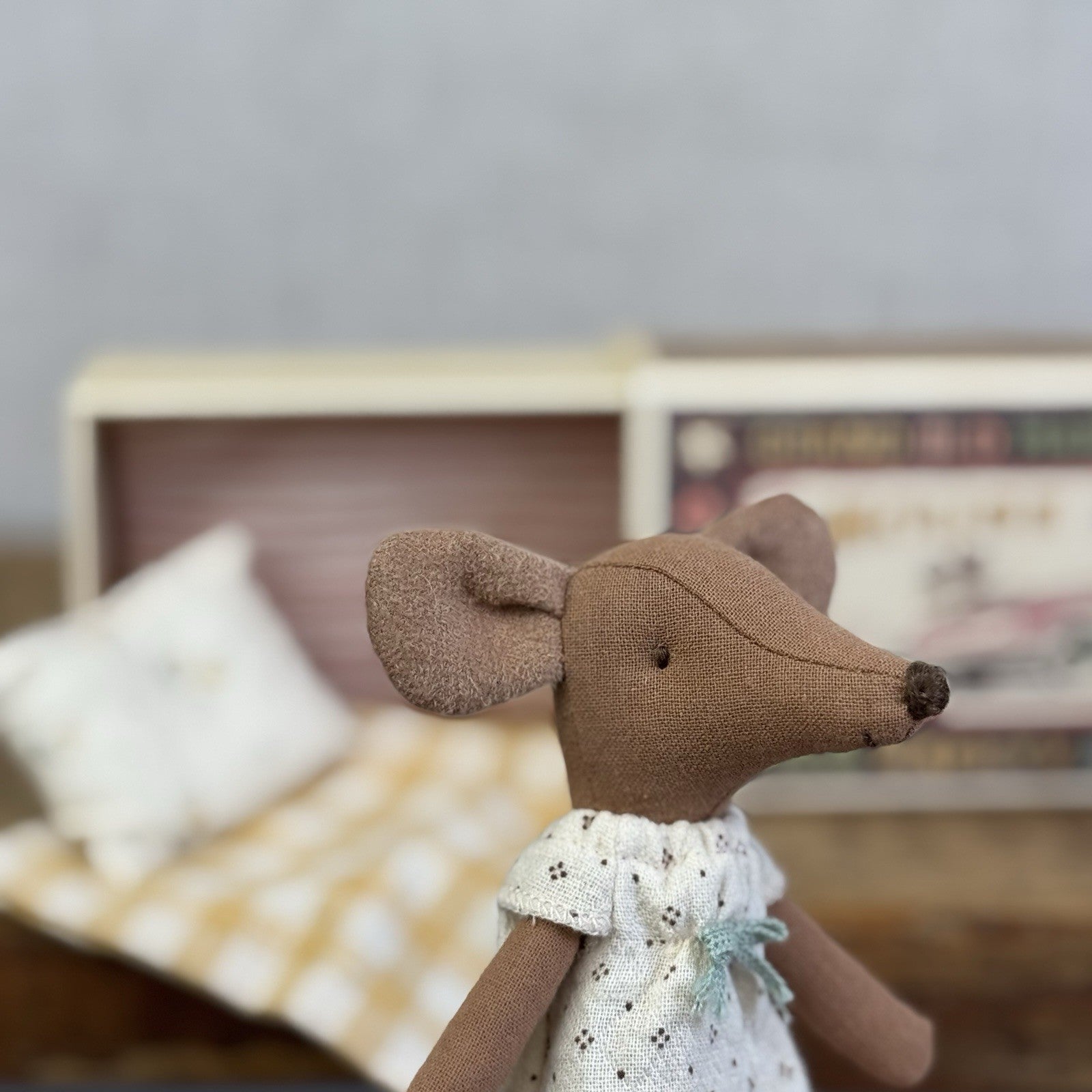 Maileg Big Sister Mouse In Matchbow - Retired Mouse In Nightie Brown Mouse 