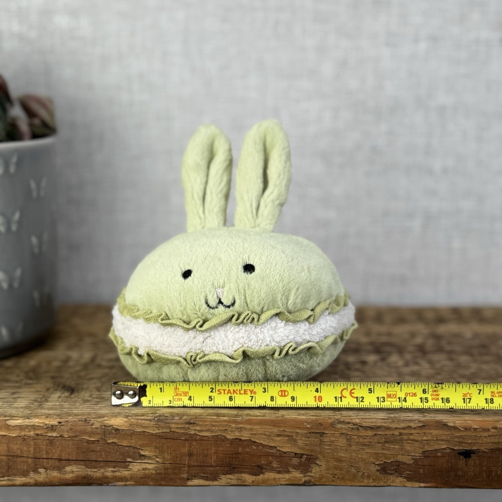 Jellycat Dainty Dessert Bunny Macaron - Green Bunny Amuseable New With Tags 5”