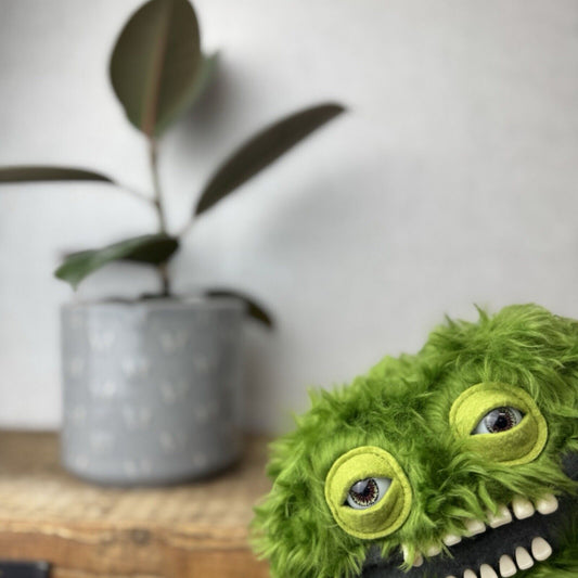 Fuggler - Funny Ugly Monster Green Fluffy - Budgie Fuggler Count Underoo McGoo