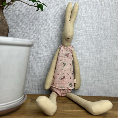 Maileg Medium Rabbit 2016 - ID 16-3200-00 - Floral Set Rabbit Retired - 20”/51cm