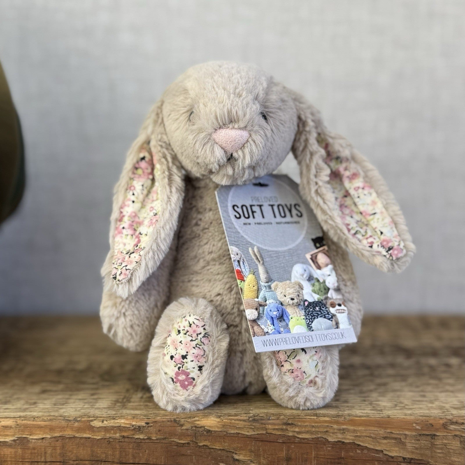 Jellycat Small Bea Beige Blossom Bashful Bunny - Floral Ears & Feet Neutral 8”
