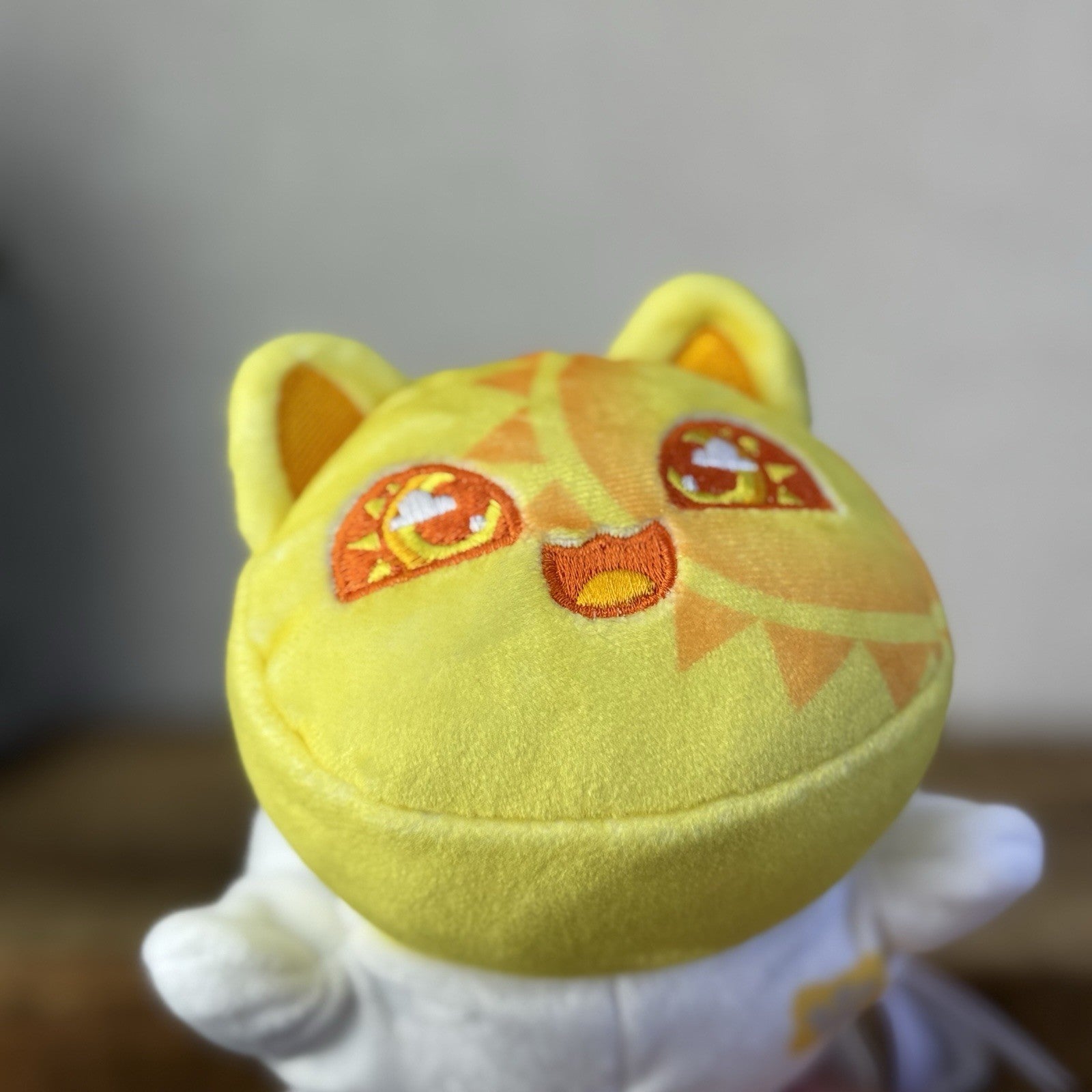 Aphmau MeeMeows - Sun Cat Celestial Mystery Litter - Yellow Sun Cat Plush 5”